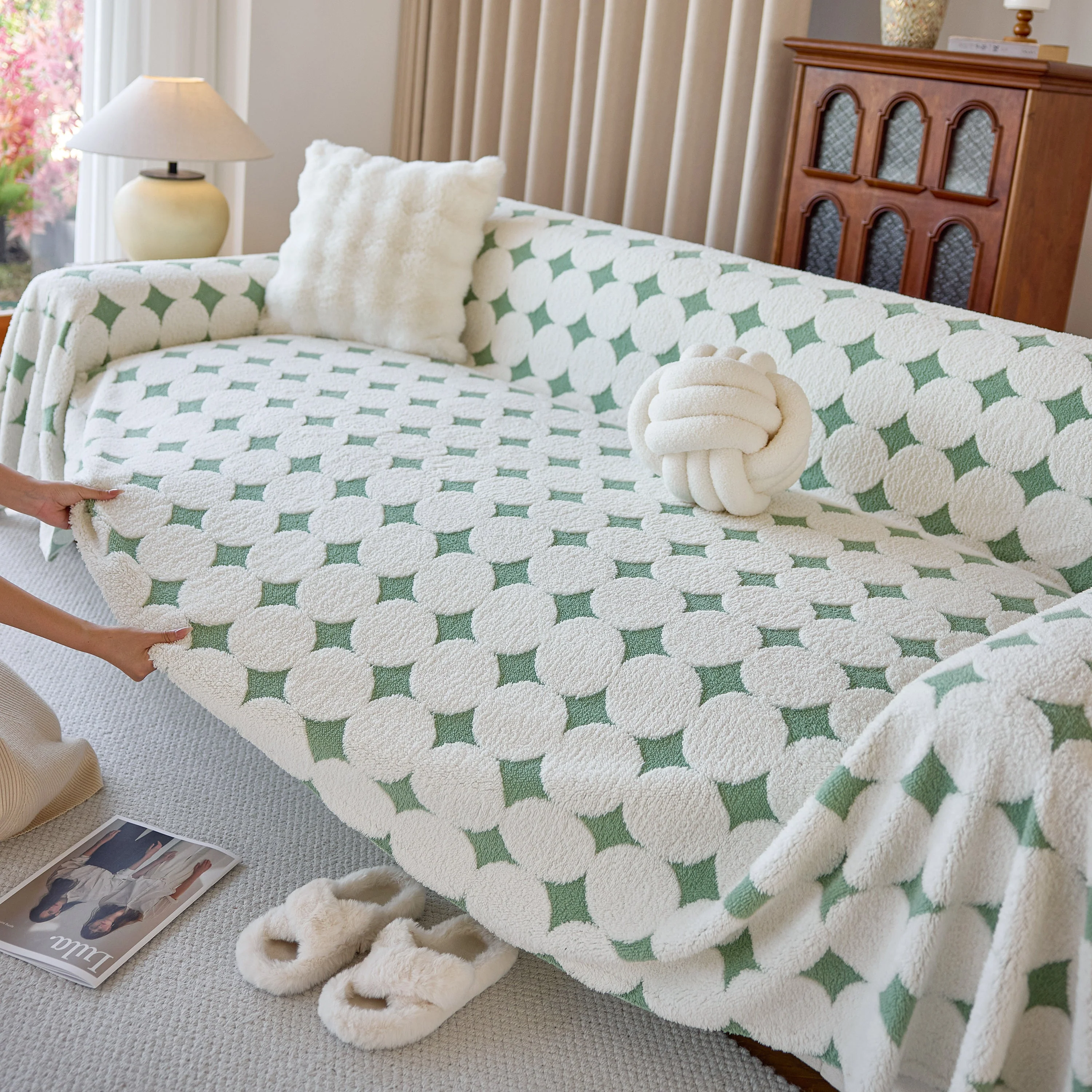 Geometric Jacquard Plush Warm Sofa Couch Cover Coral Fleece Throw Blanket for Couch - Image 33