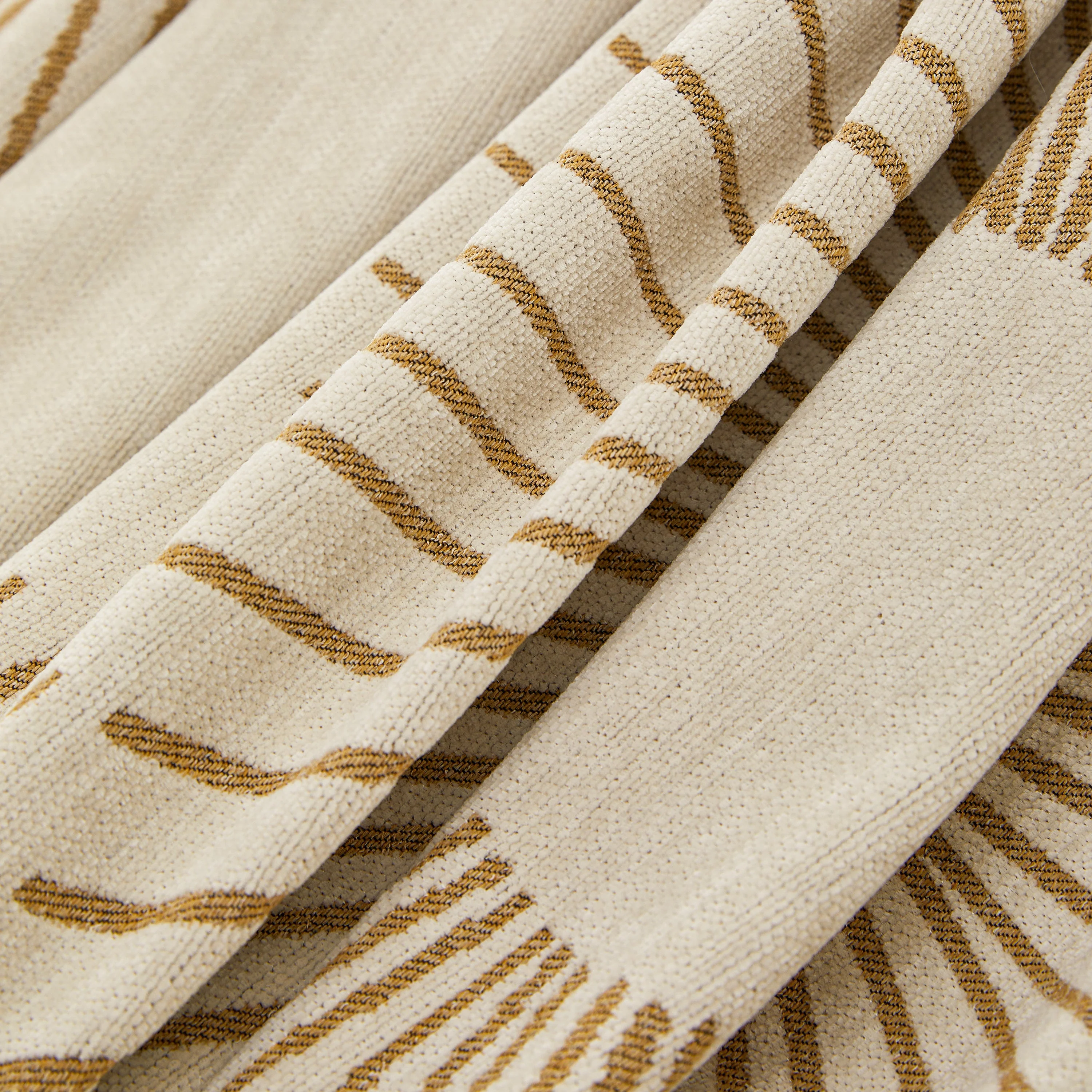 Geometric Radial Striped L-Shape Sofa Cover: Thick, Reversible Furniture Blanket for Kids and Pets - Image 4
