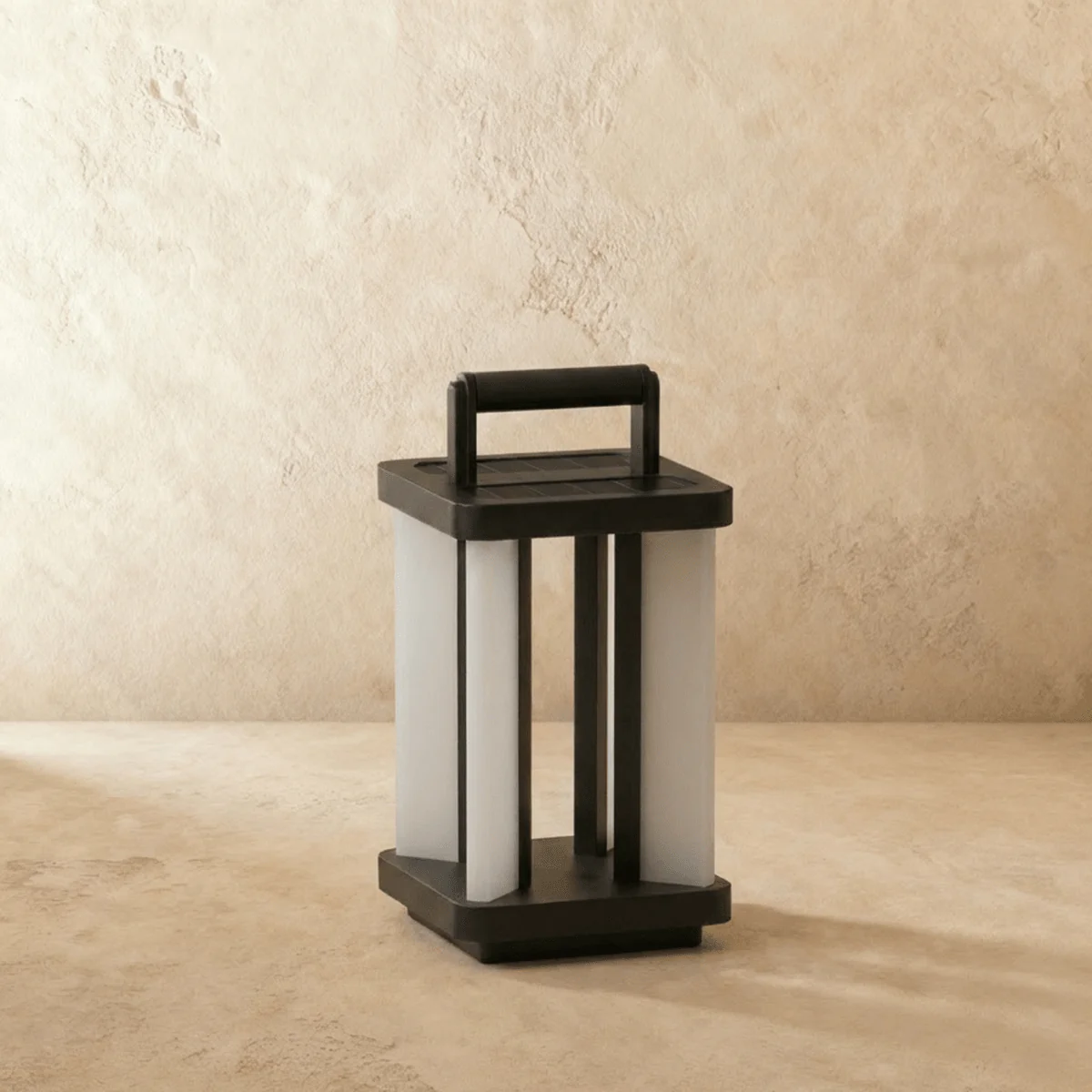 Gloza Outdoor Lamp - Image 2