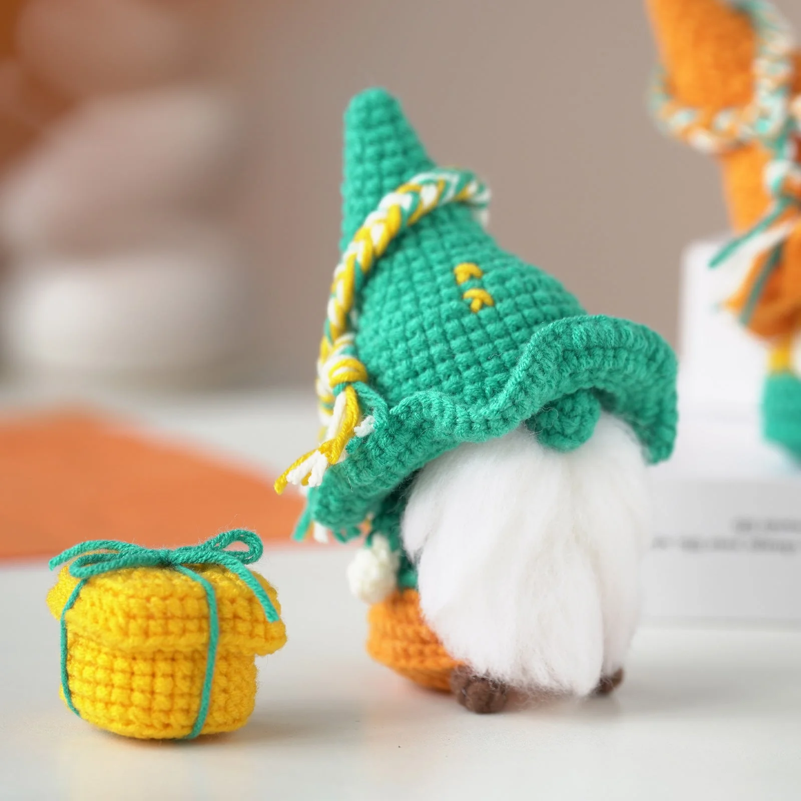 Gnomes Amigurumi DIY Crochet Kit Wizardi F07N8-M163 - Image 3