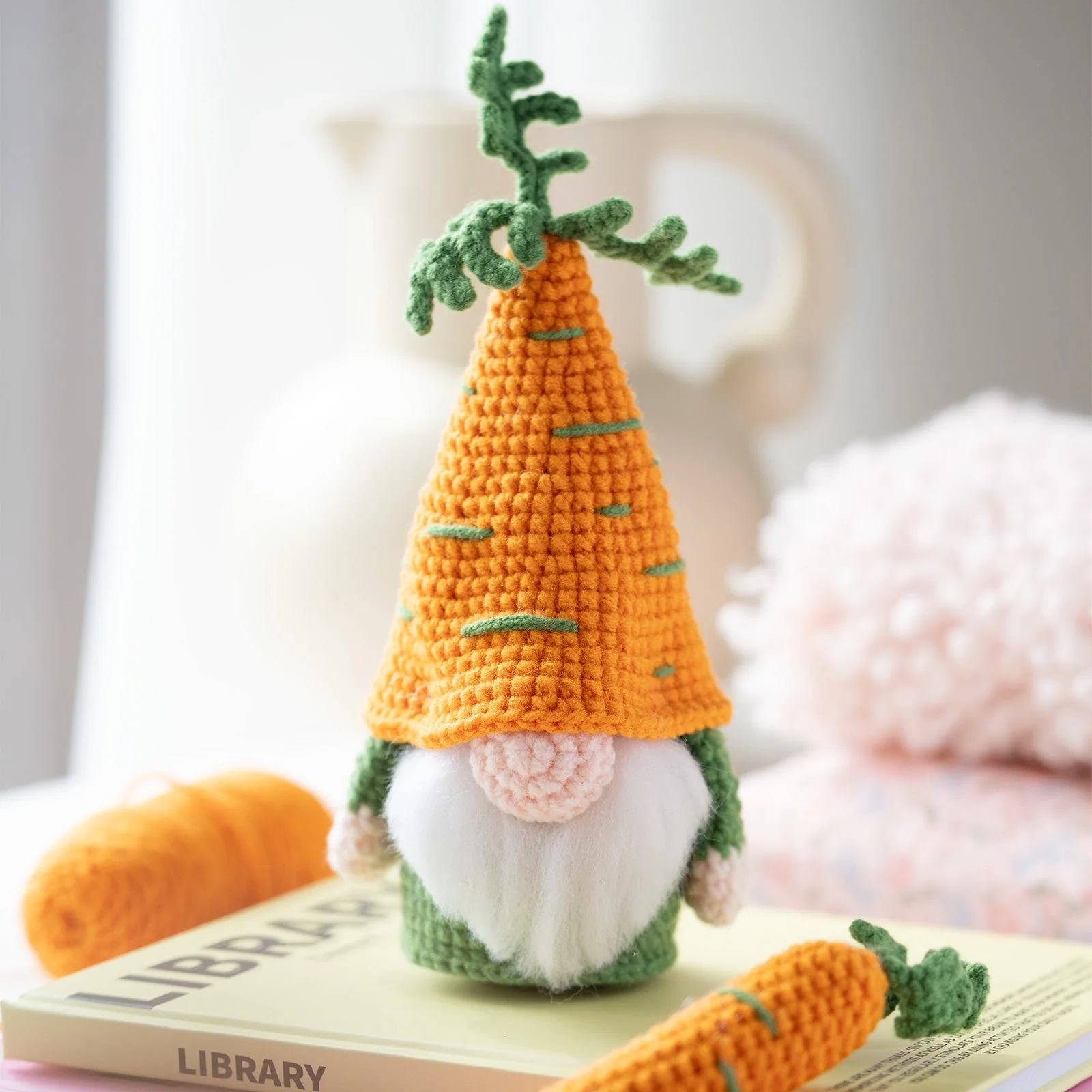 Gnomes Amigurumi DIY Crochet Kit Wizardi F07N8-M174 - Image 3