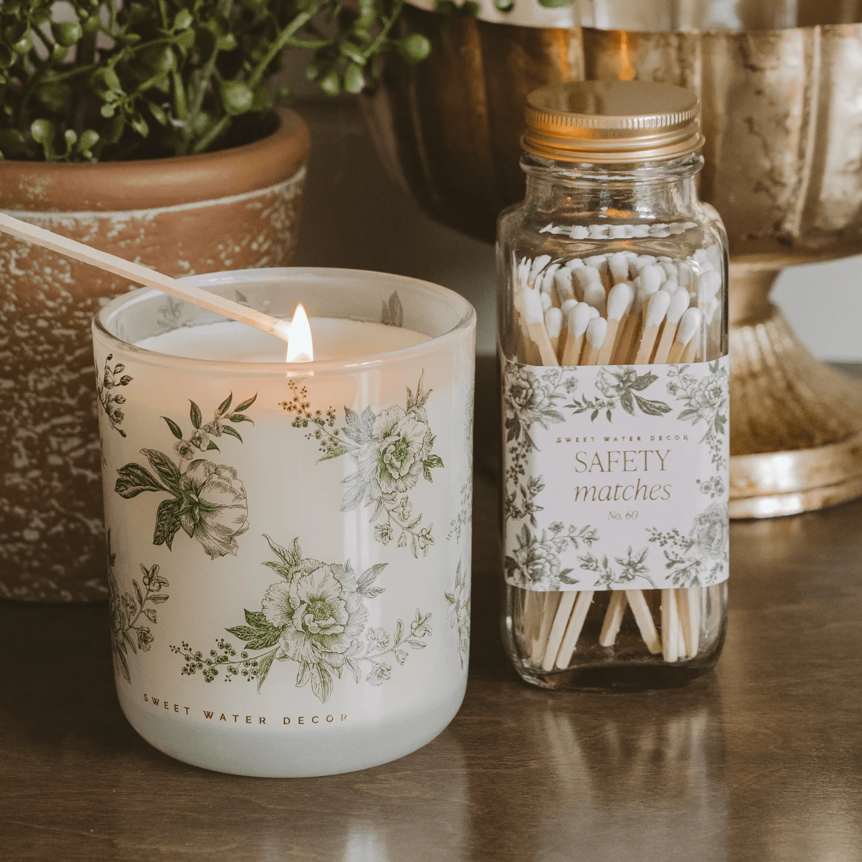Green Floral Soy Candle - White Translucent Tinted Glass Jar - 12 oz (Lavender and Sage) - Image 2