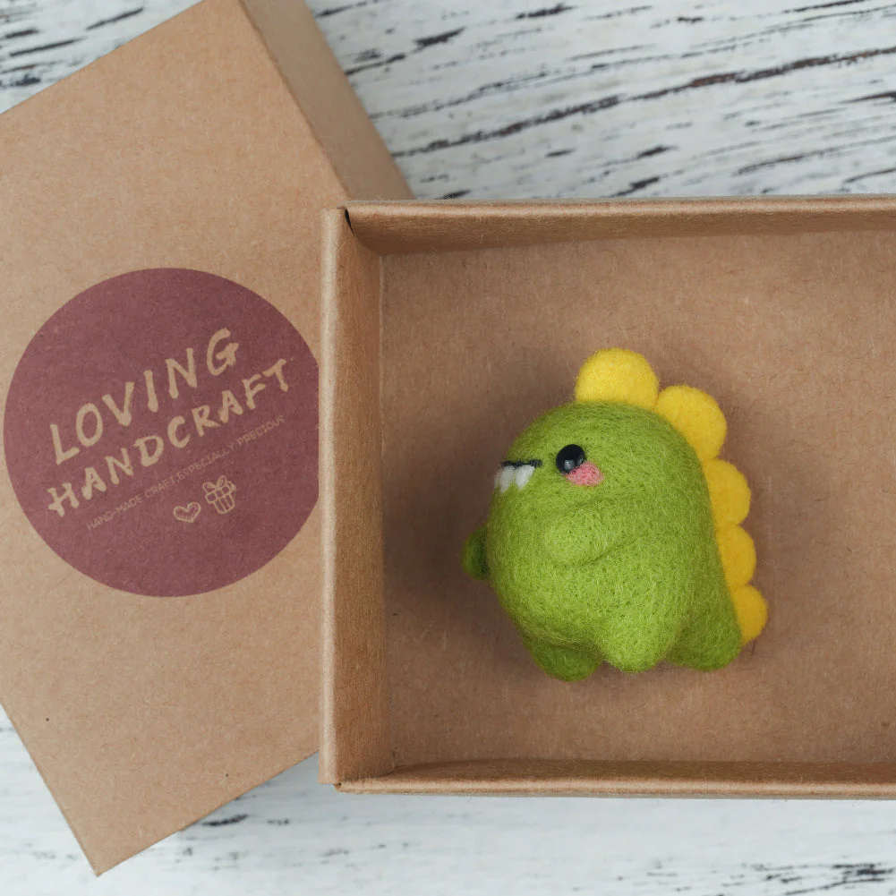 Green Dino Needle Felting Kit. Wizardi DIY Wool Craft Kit F07N8-W144 - Image 2