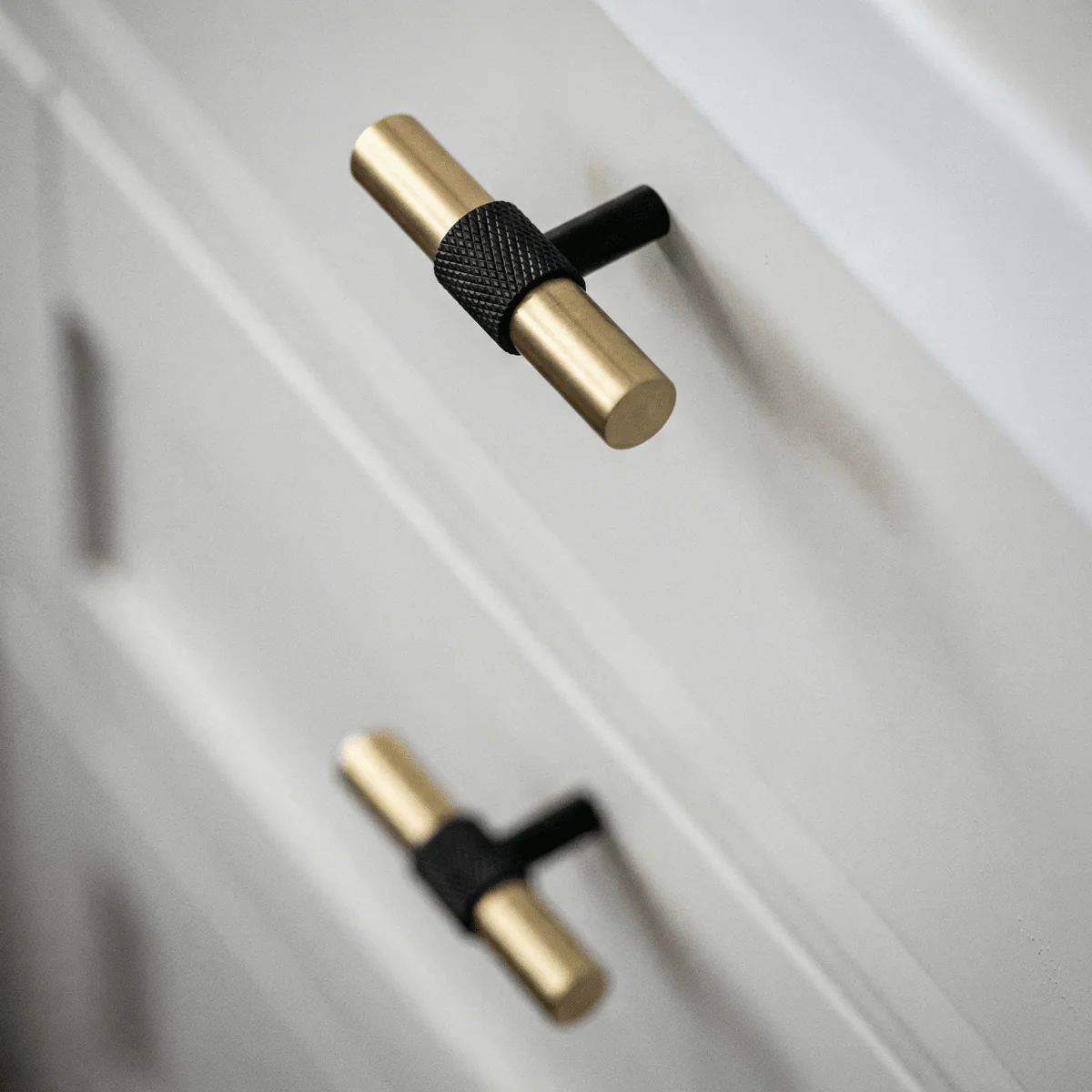 Grist Knob And Pull Bar - Image 8