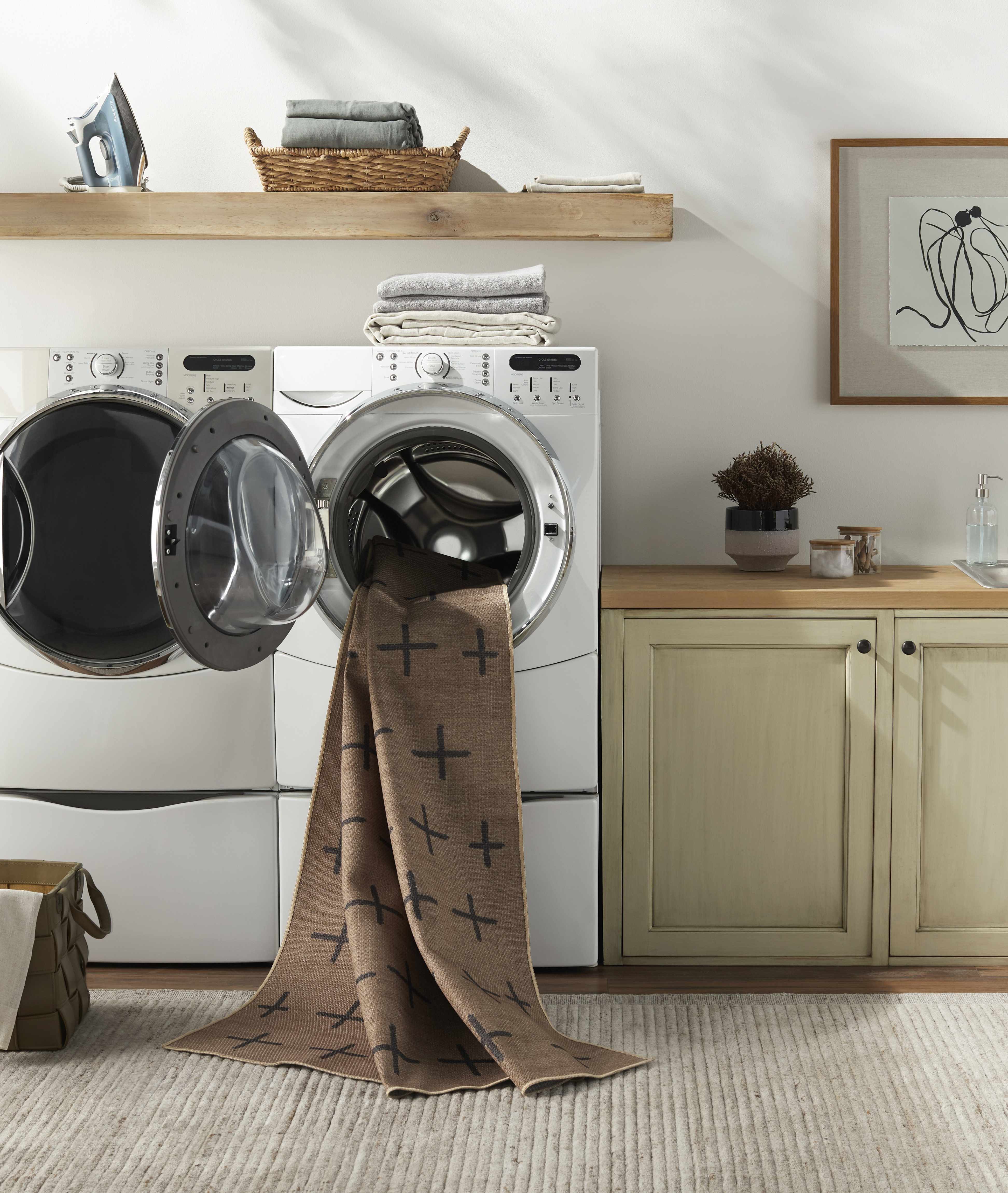 Haimi Black Washable Jutely Rug - Clearance - Image 6