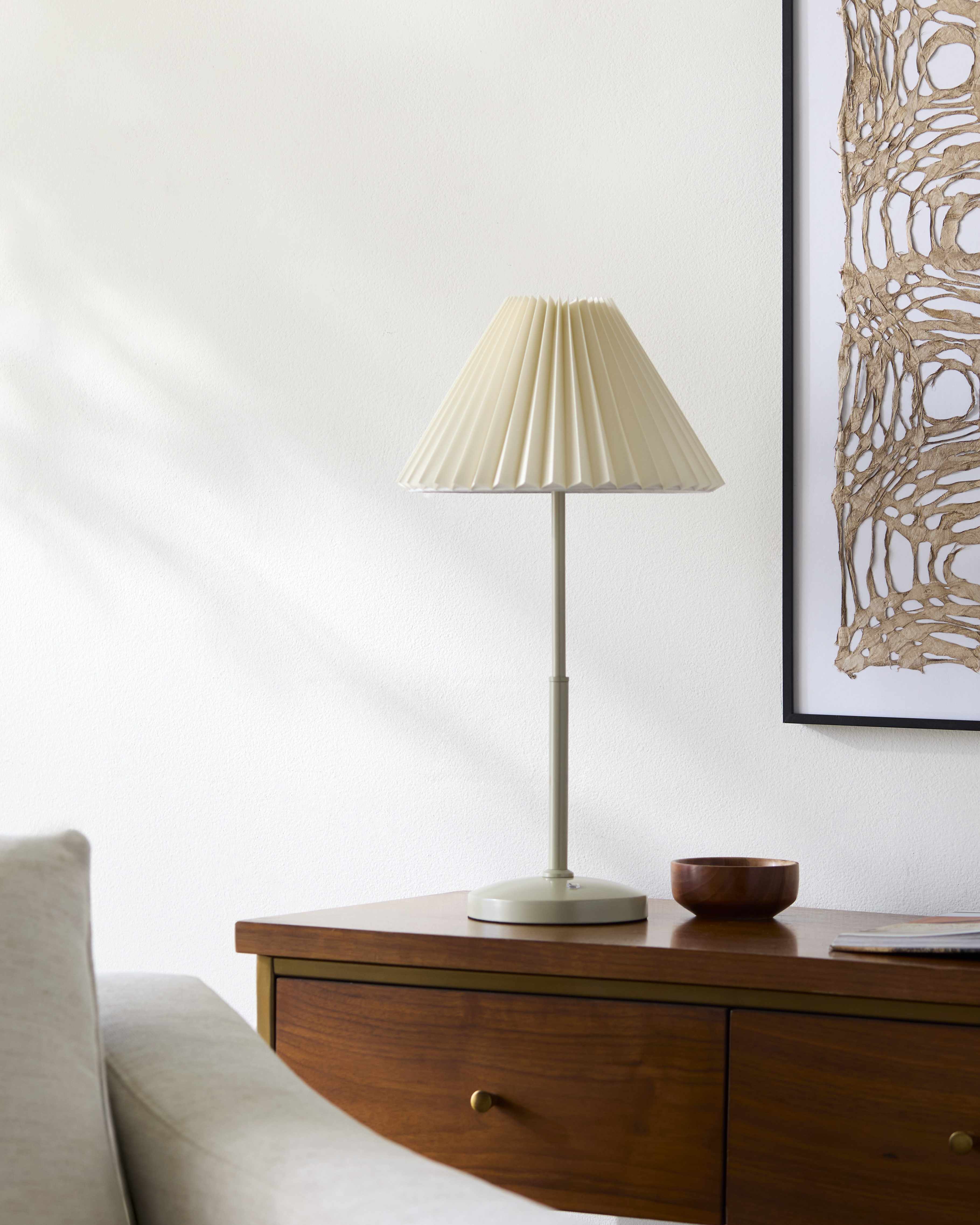 Hamidiyeh Cream Table Lamp - Image 7
