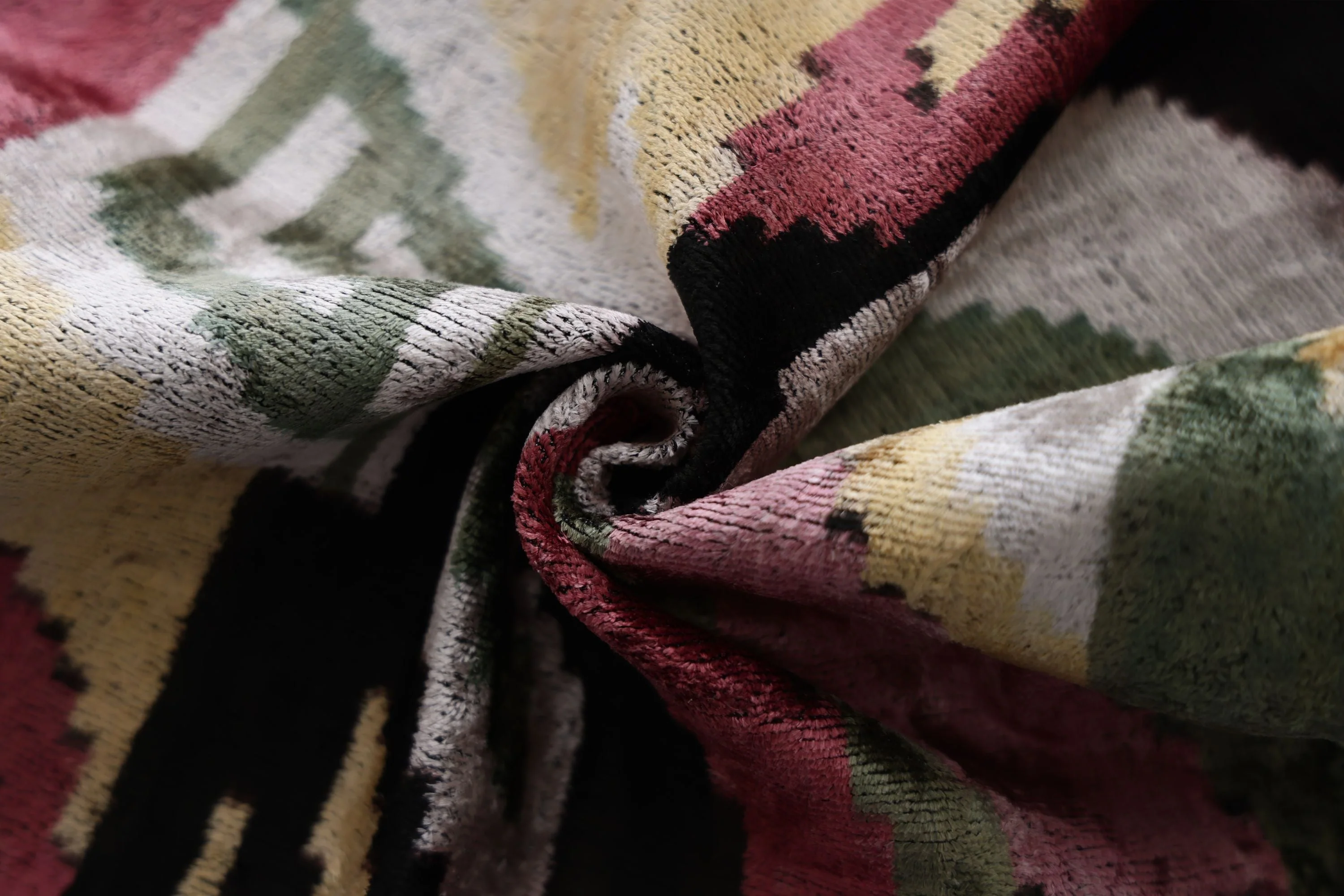Hand-Knotted Abstract Wave Silk Velvet Lumbar - 16x24 Sage & Mauve - Image 3