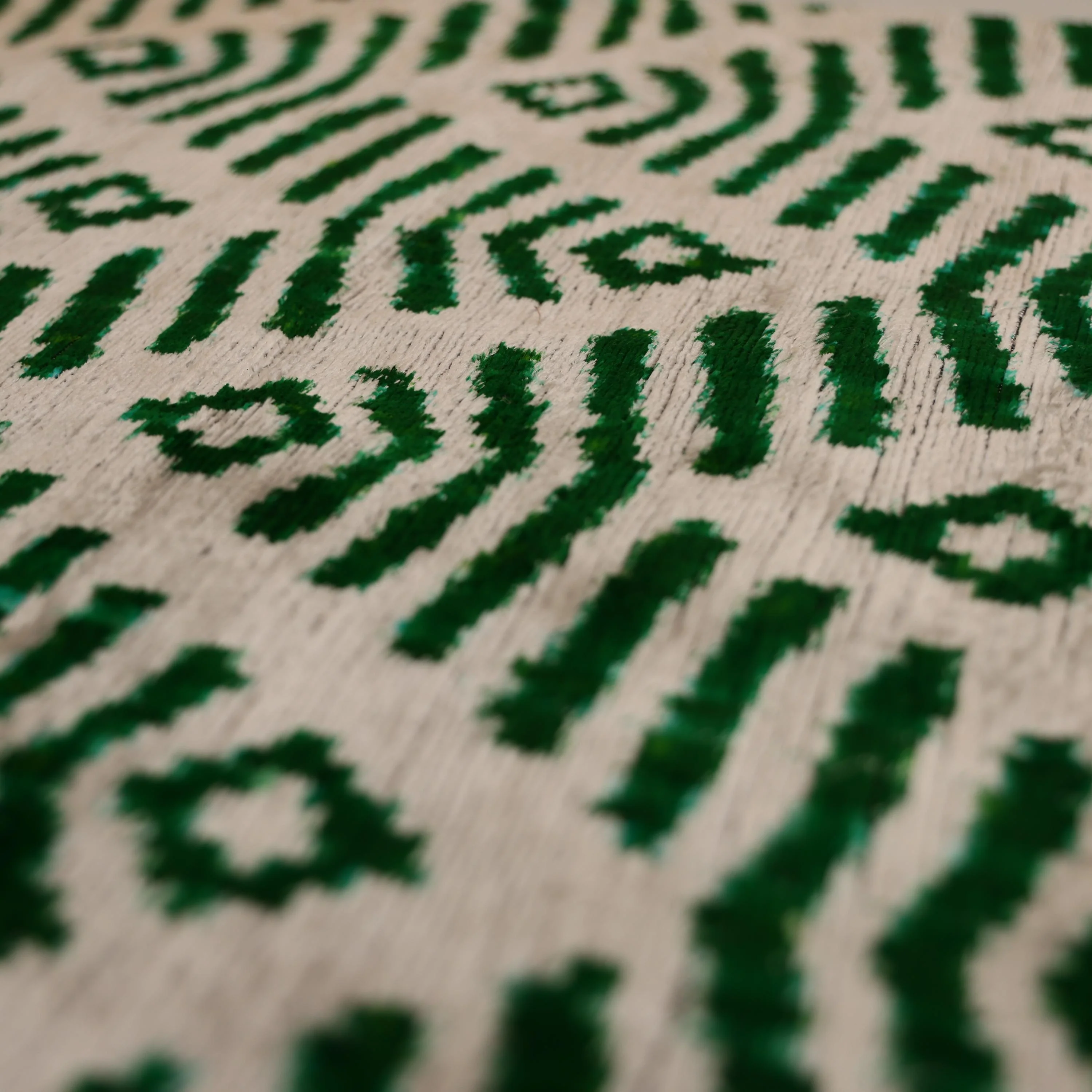 Hand-Knotted Emerald Green Geometric Silk Velvet Pillow - 20x20 Ikat - Image 2