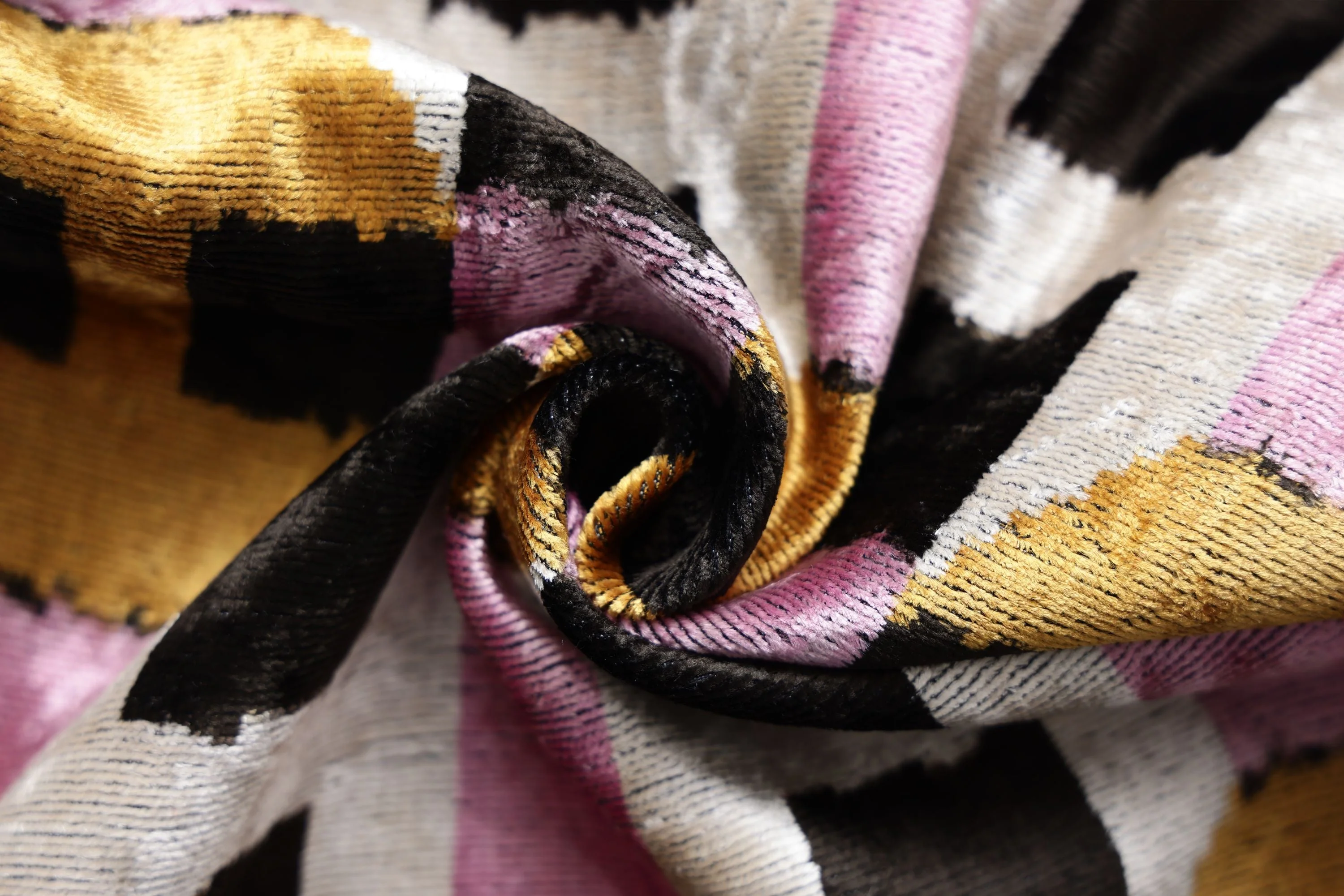 Hand-Knotted Geometric Silk Velvet Lumbar - 16x24 Gold & Lavender - Image 2