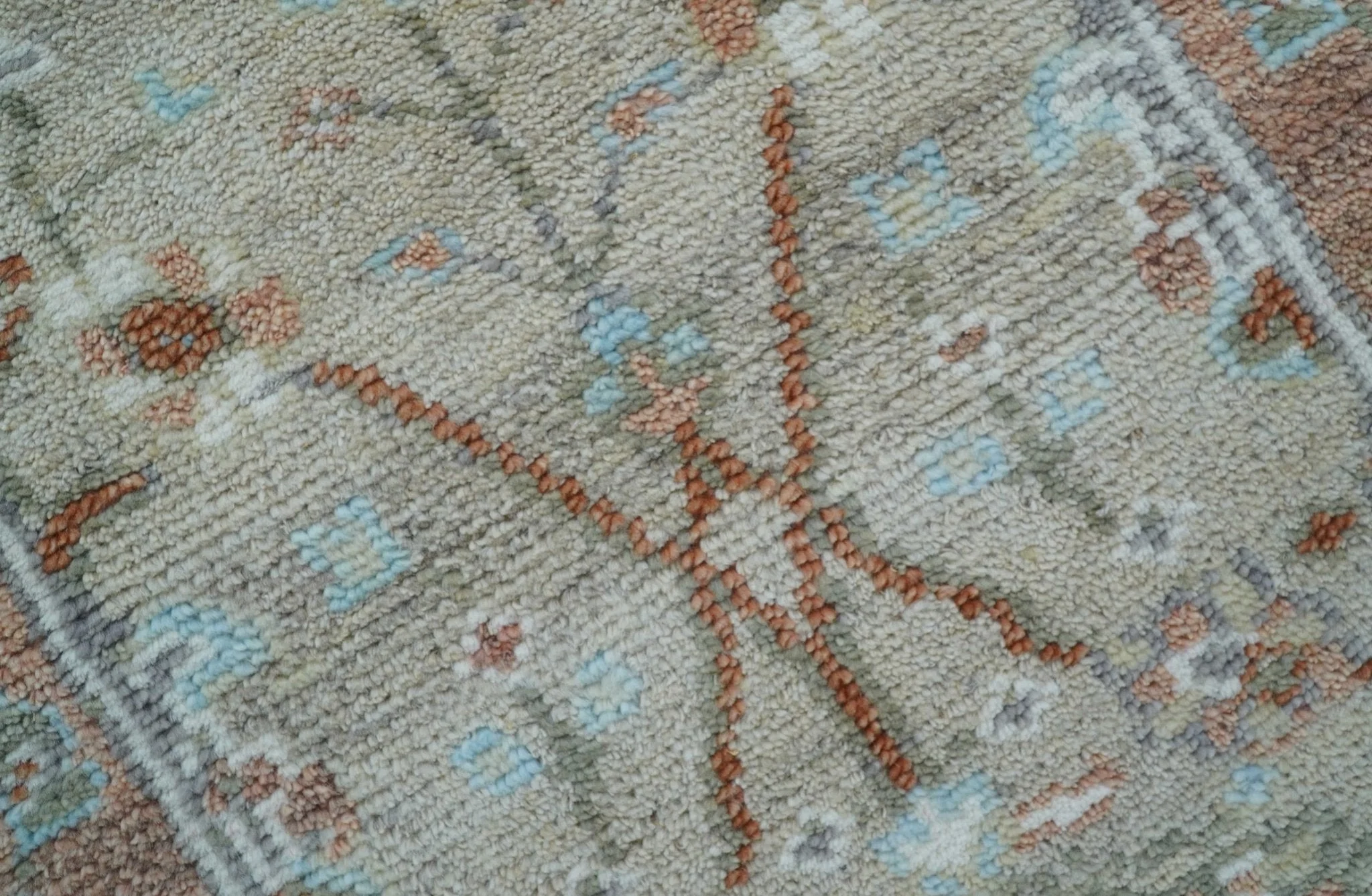 Hand knotted Silver And Rust Traditional Turkish Design 2.6x10 Wool Area Rug - Image 3
