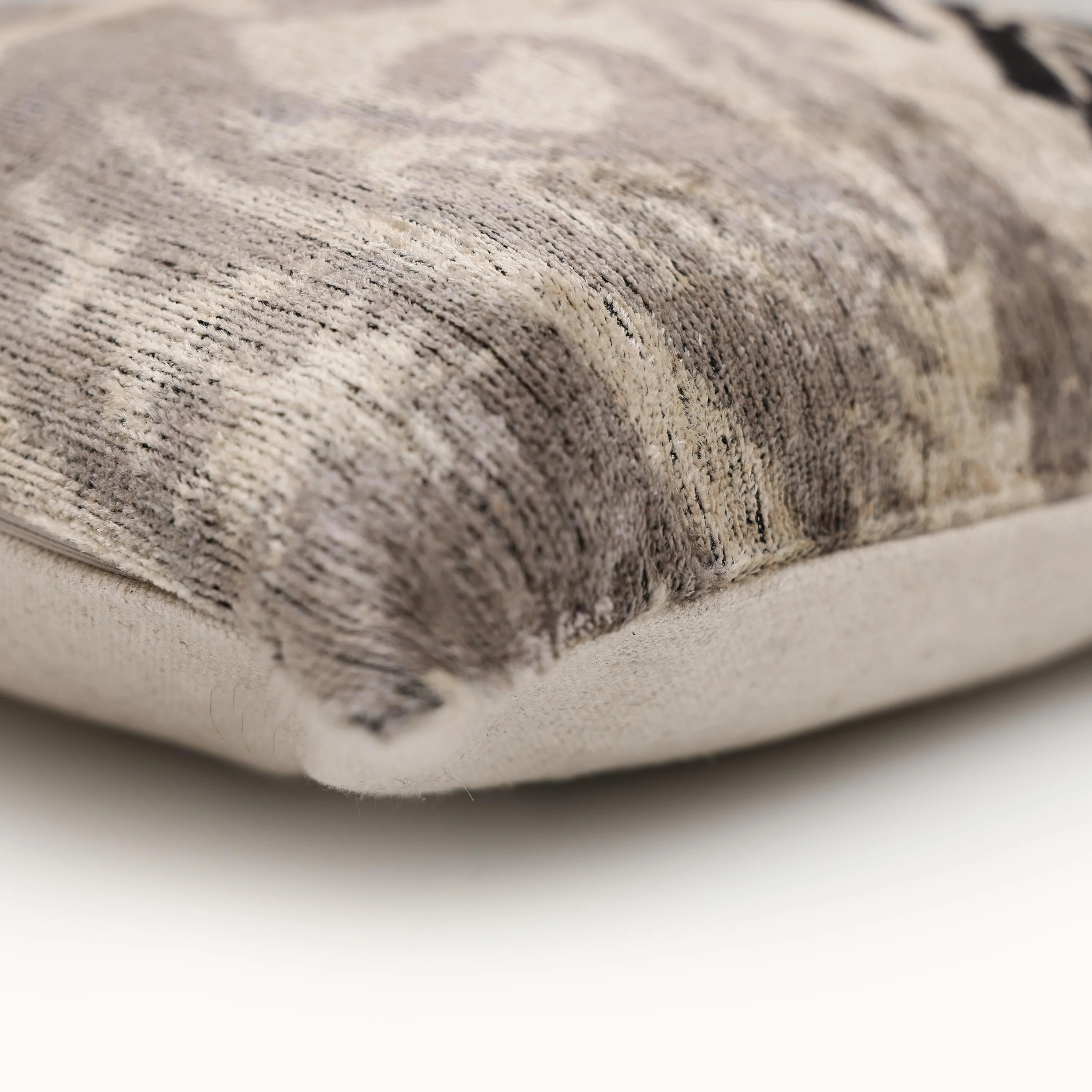 Hand-Knotted Split-Tone Silk Velvet Pillow - 20x20 Black & Silver - Image 8