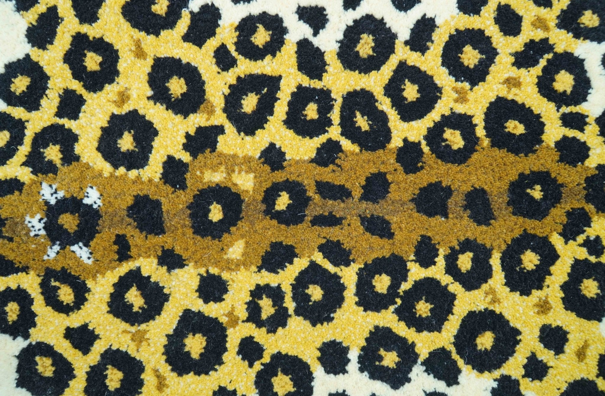 Hand Tufted 2x3 Gold Animal Leopard Wool Area Rug - Image 4