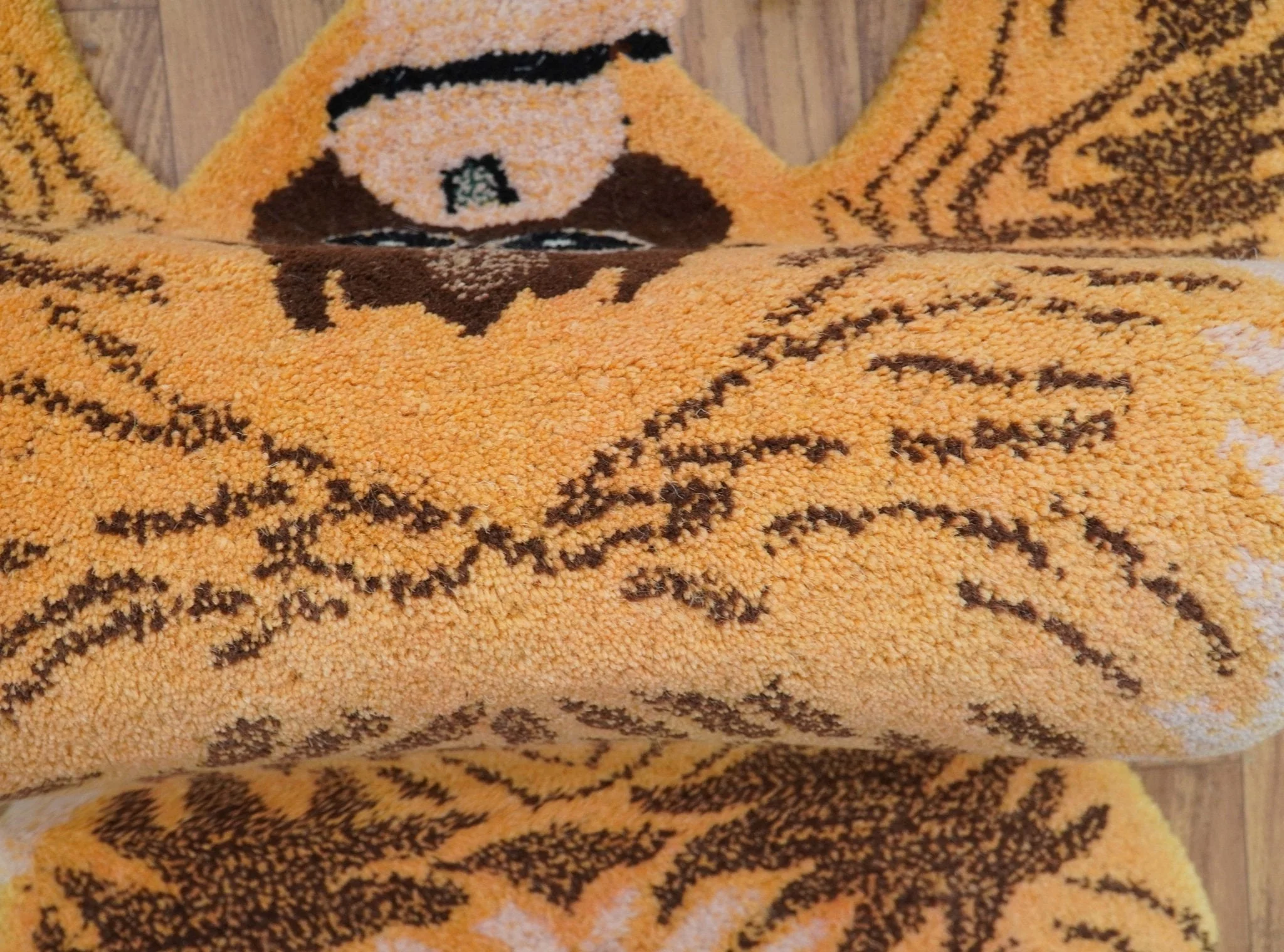 Hand Tufted Animal Monkey Brown 2x4 Wool Area Rug - Image 5