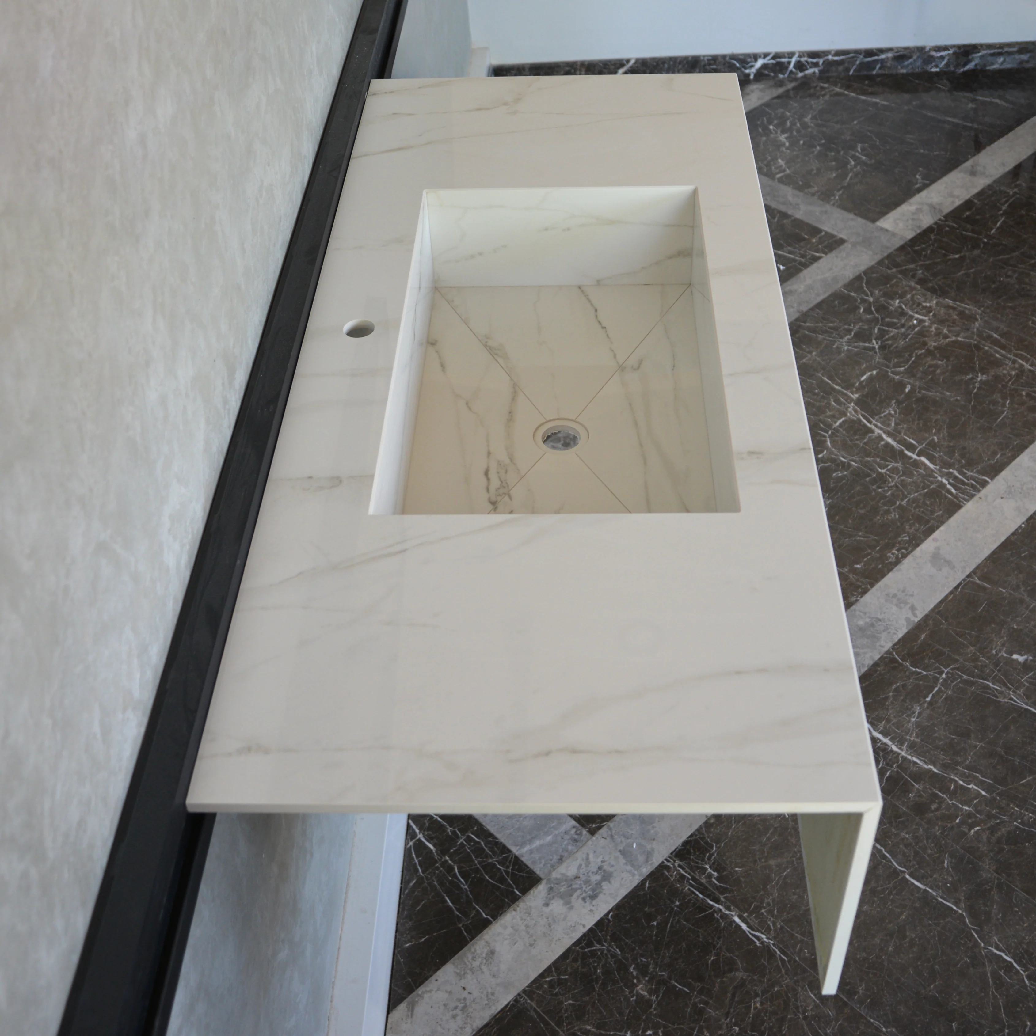 HANDCRAFTED CALACATTA GLORY HIGH ENGINEERED PORCELAIN SINK (ES-070) - Image 5