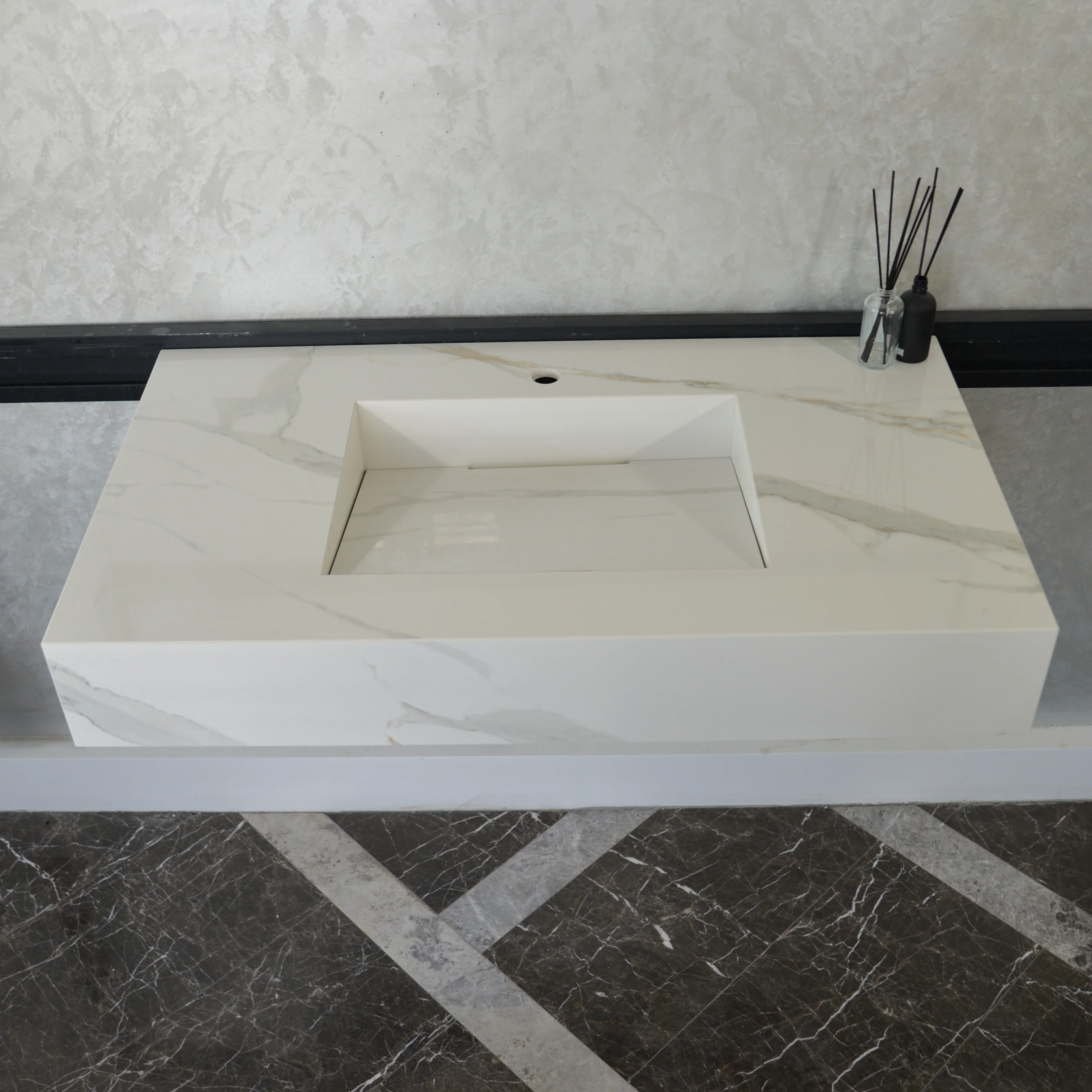HANDCRAFTED CALACATTA ORO HIGH ENGINEERED PORCELAIN SINK (ES-050) - Image 6