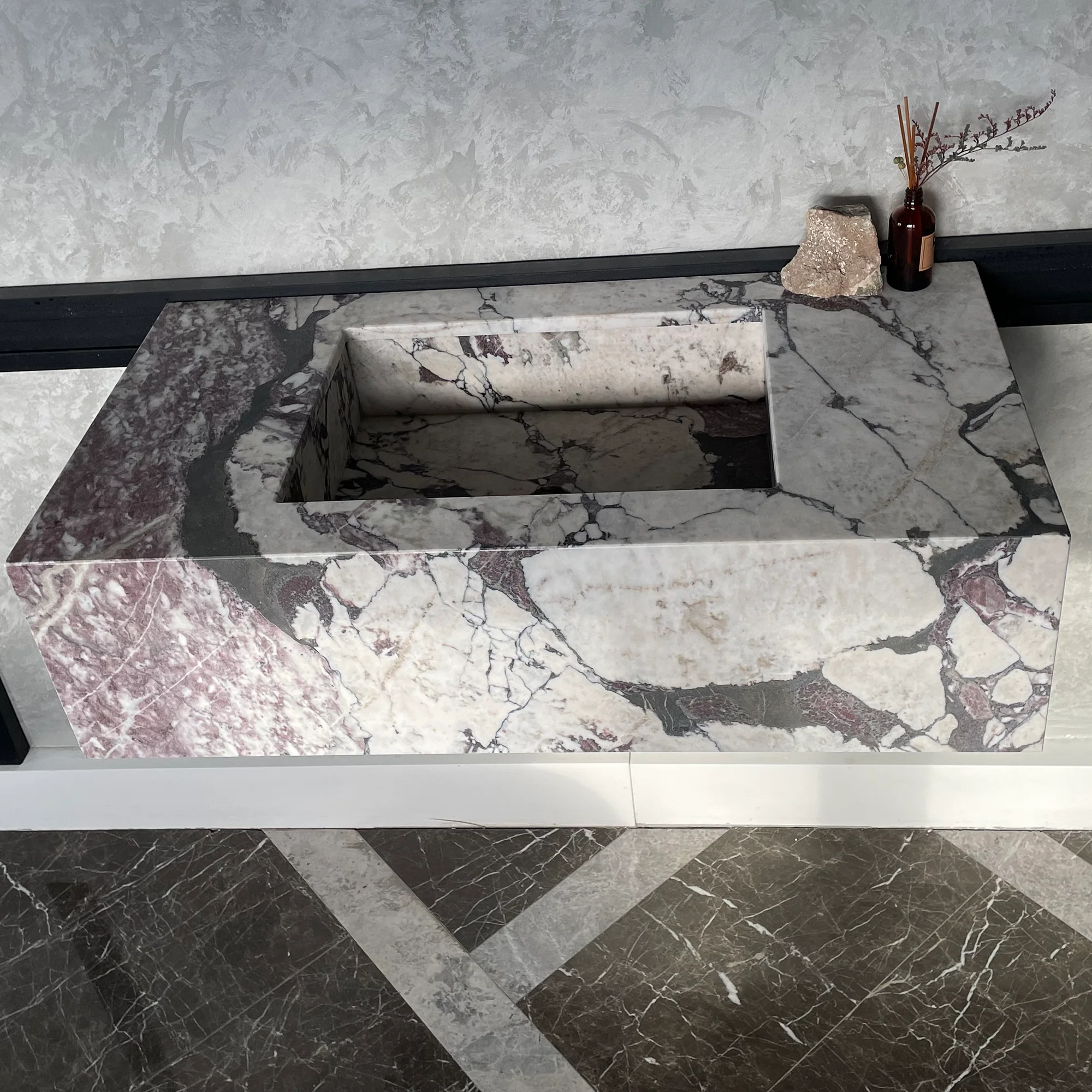 HANDCRAFTED CALACATTA VIOLA MARBLE SINK (NS-068) - Image 10