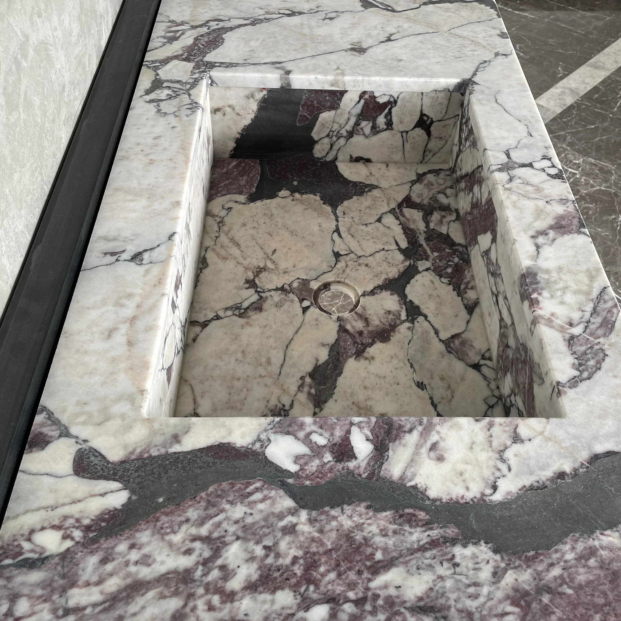 HANDCRAFTED CALACATTA VIOLA MARBLE SINK (NS-068) - Image 5