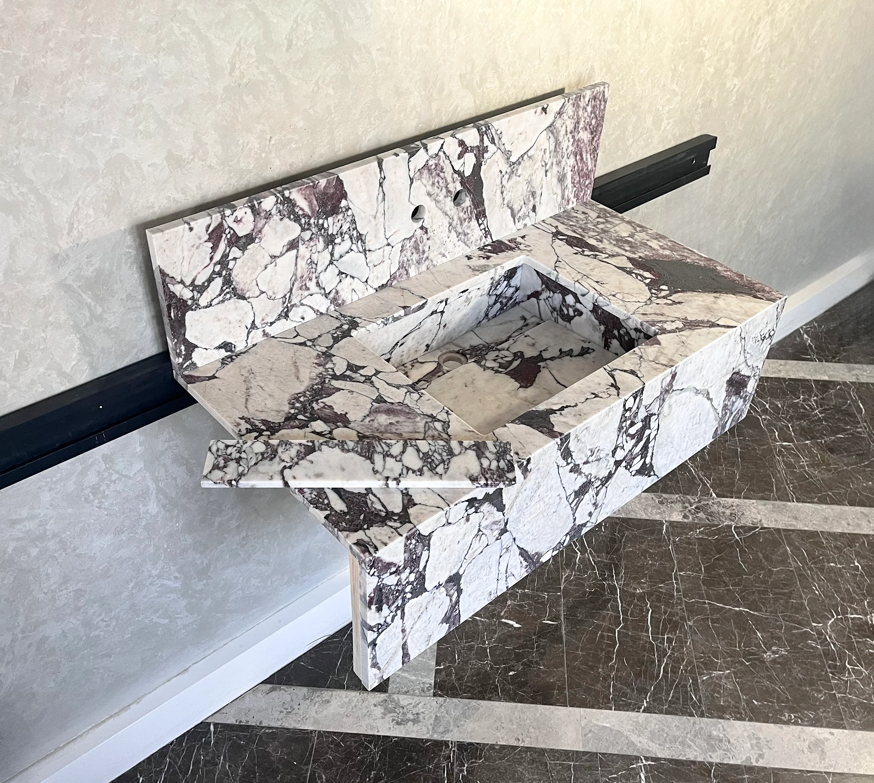 HANDCRAFTED CALACATTA VIOLA MARBLE SINK (NS-095) - Image 2