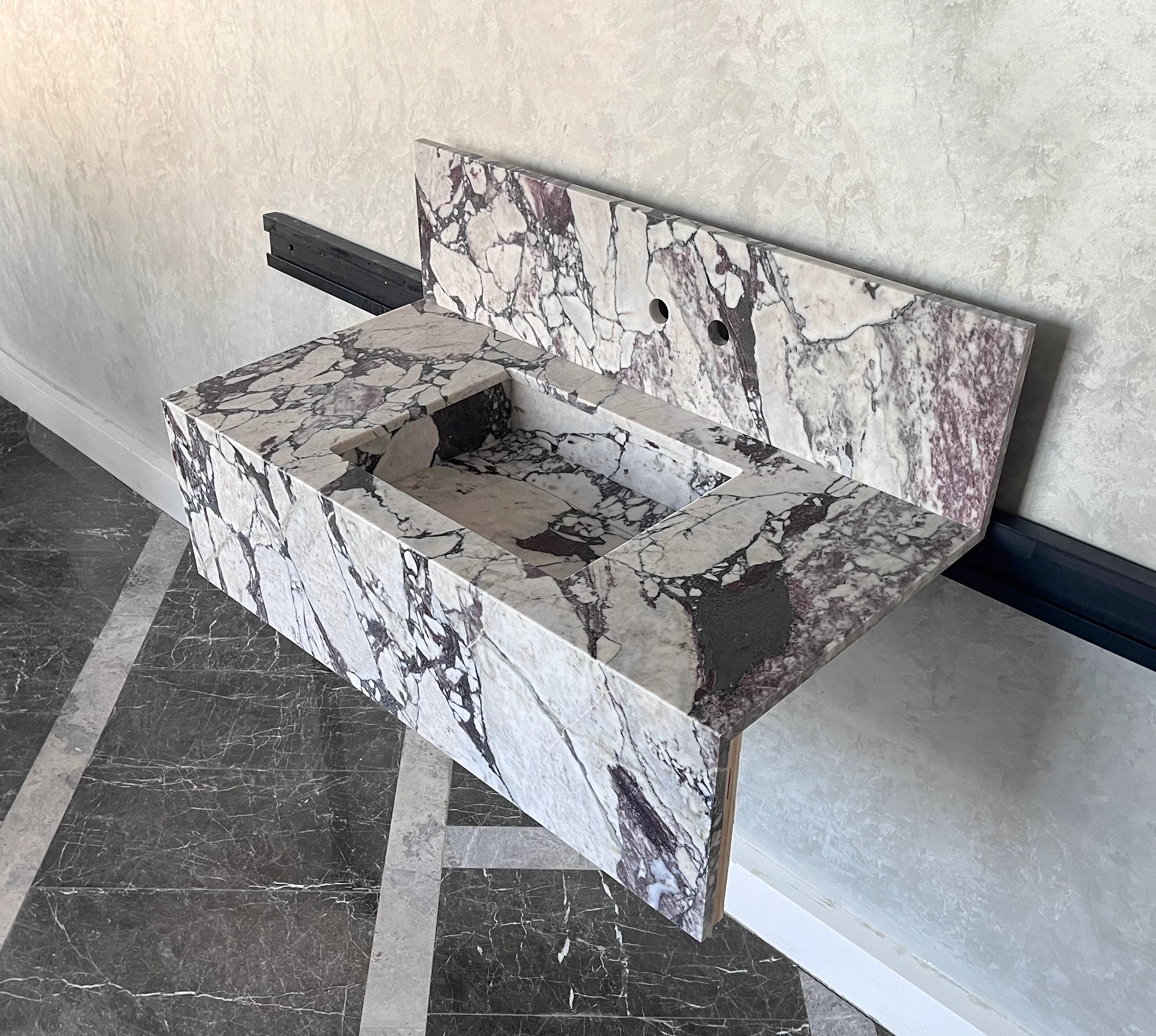 HANDCRAFTED CALACATTA VIOLA MARBLE SINK (NS-095) - Image 4