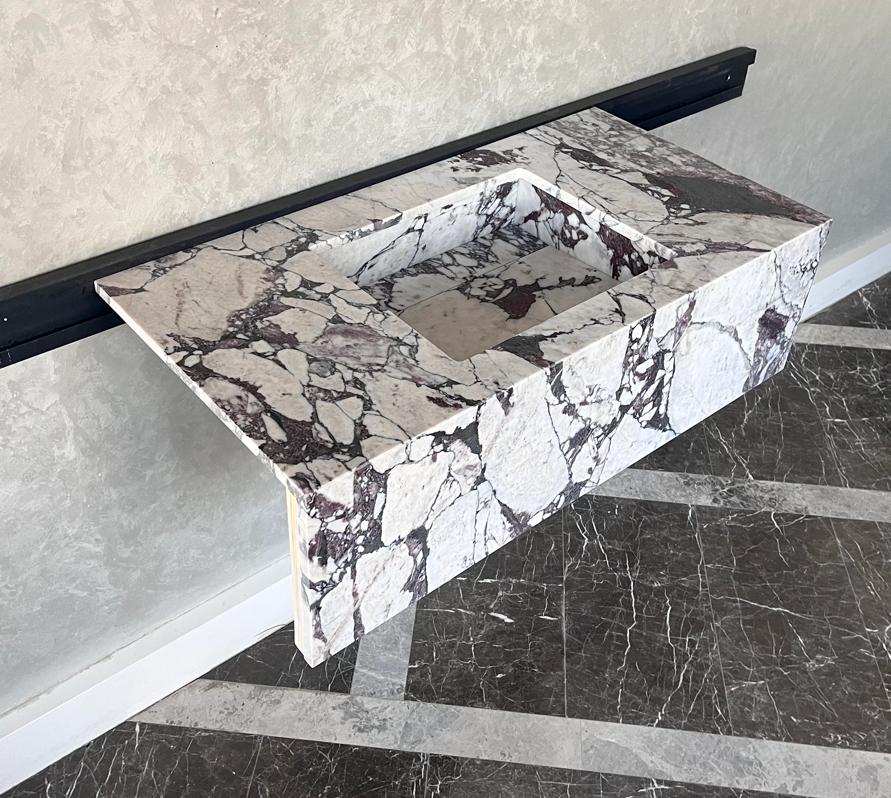 HANDCRAFTED CALACATTA VIOLA MARBLE SINK (NS-095) - Image 9