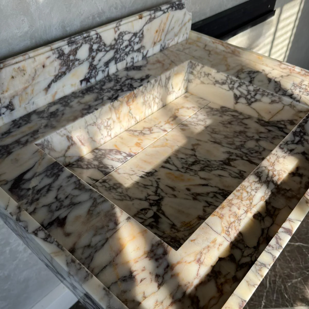 Handcrafted Calacatta Viola Marble Sink With Backsplash: Custom Bathroom Vanity (NS-065) - Image 7