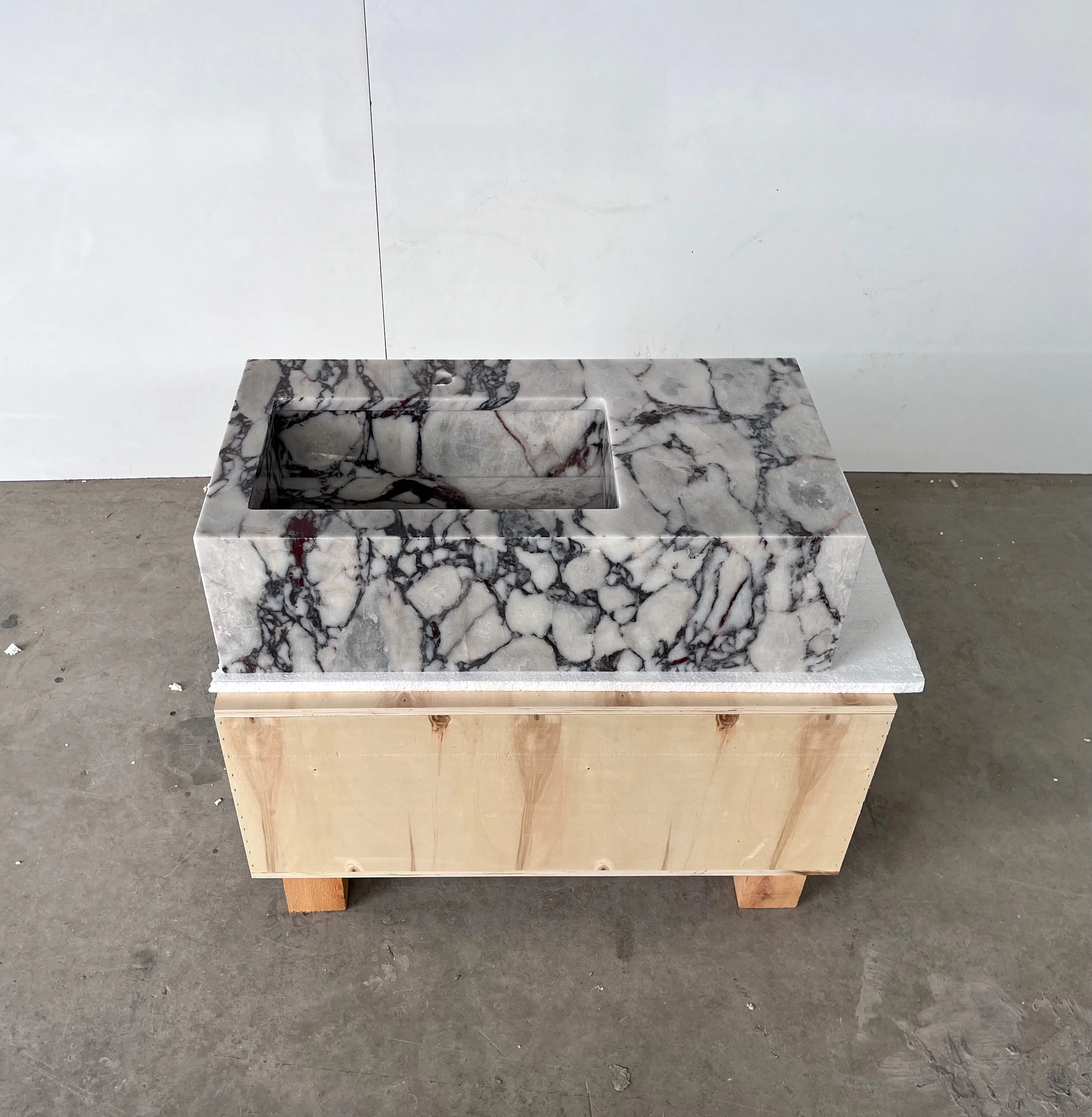 HANDCRAFTED CUSTOM CALACATTA VIOLA MARBLE SINK (NS-081) - Image 10