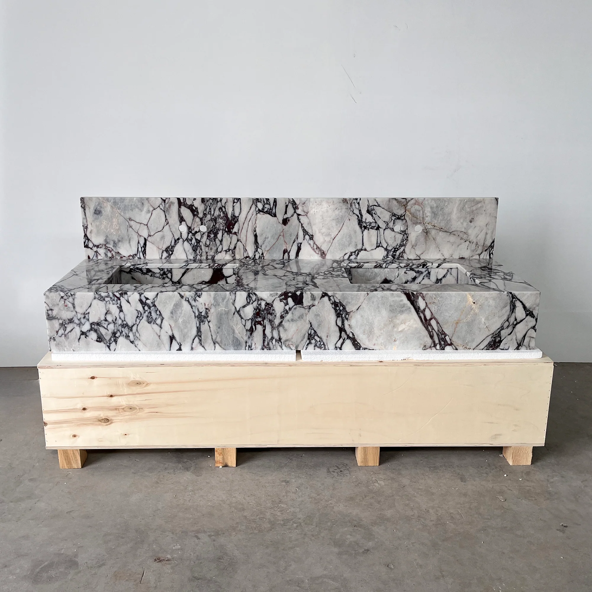 HANDCRAFTED CUSTOM CALACATTA VIOLA MARBLE SINK (NS-200) - Image 4