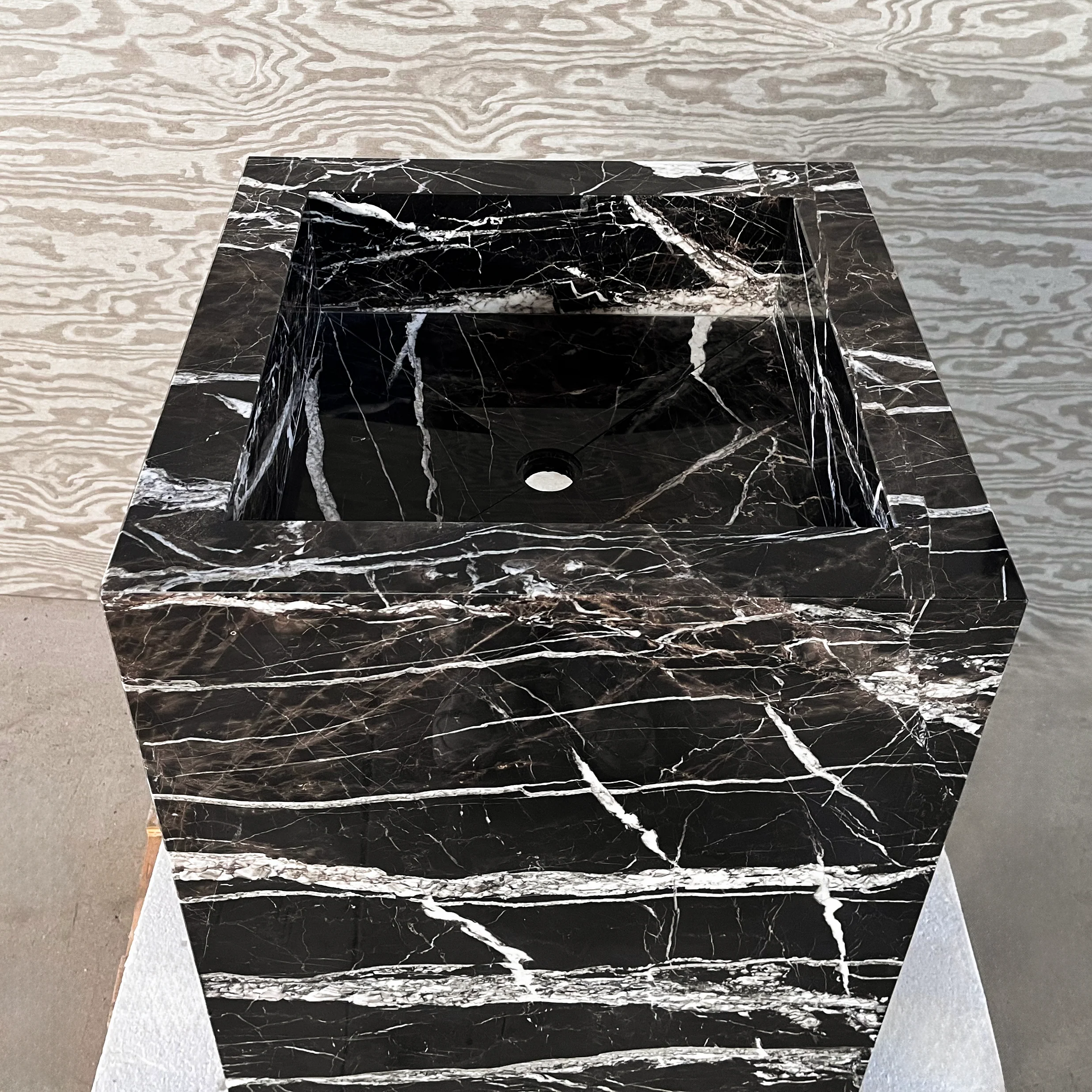 HANDCRAFTED CUSTOM PEDESTAL ALEXANDRA BLACK MARBLE SINK (NS-151) - Image 4