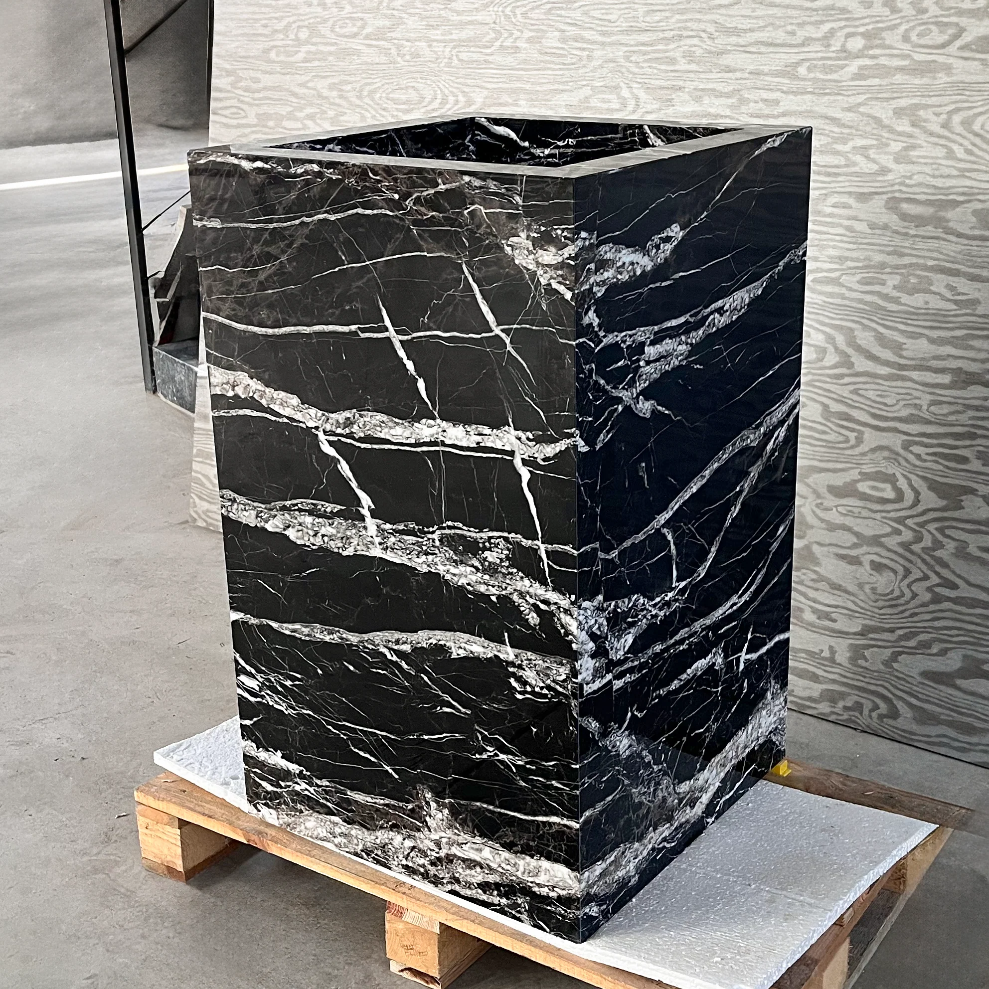 HANDCRAFTED CUSTOM PEDESTAL ALEXANDRA BLACK MARBLE SINK (NS-151) - Image 5