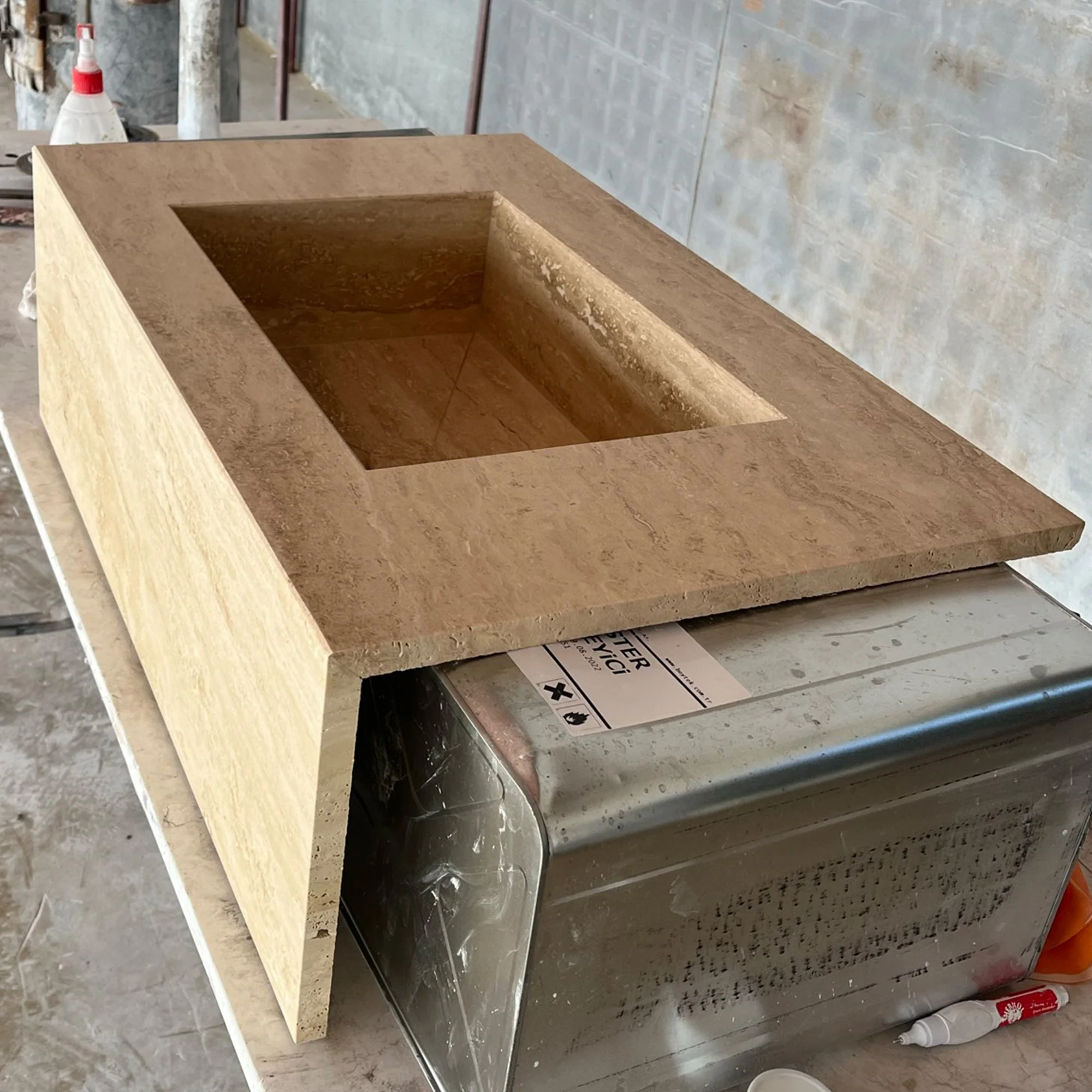 HANDCRAFTED CUSTOM TRAVERTINE SINK - 1 - Image 7