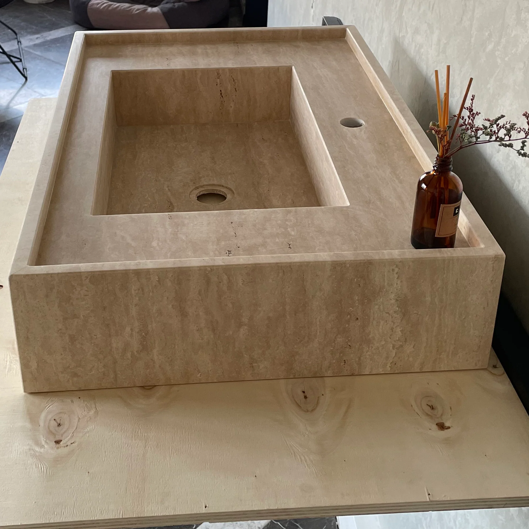 HANDCRAFTED CUSTOM TRAVERTINE SINK (TR-048) - Image 8