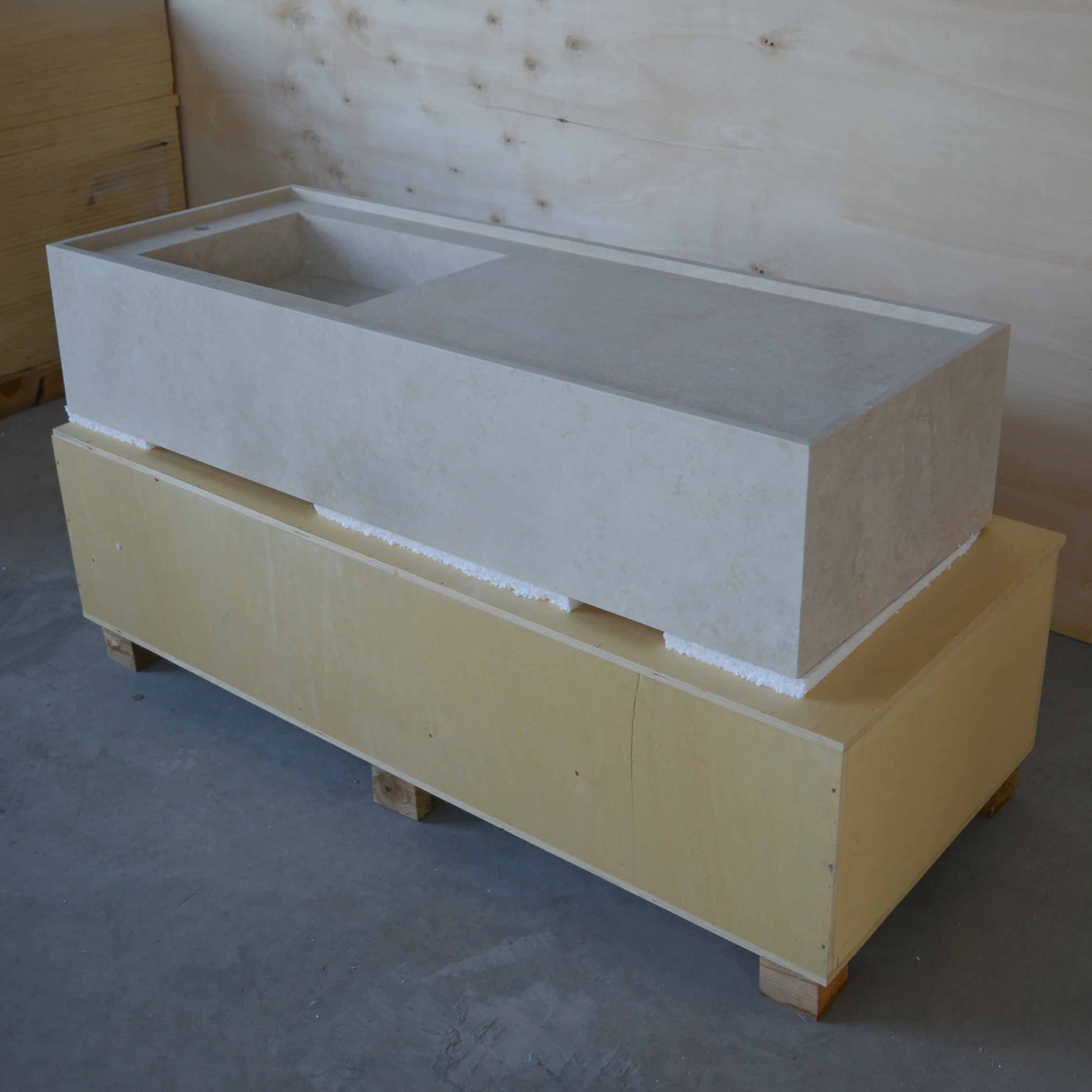 HANDCRAFTED CUSTOM TRAVERTINE SINK (TR-116)