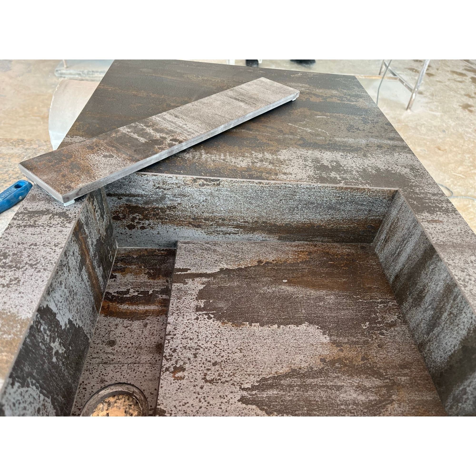 HANDCRAFTED DEKTON TRILLIUM ENGINEERED PORCELAIN SINK (ES-065) - Image 14