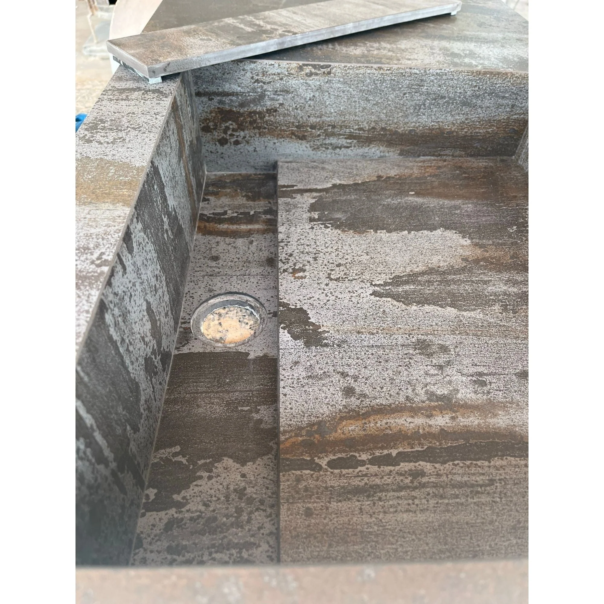 HANDCRAFTED DEKTON TRILLIUM ENGINEERED PORCELAIN SINK (ES-065) - Image 4
