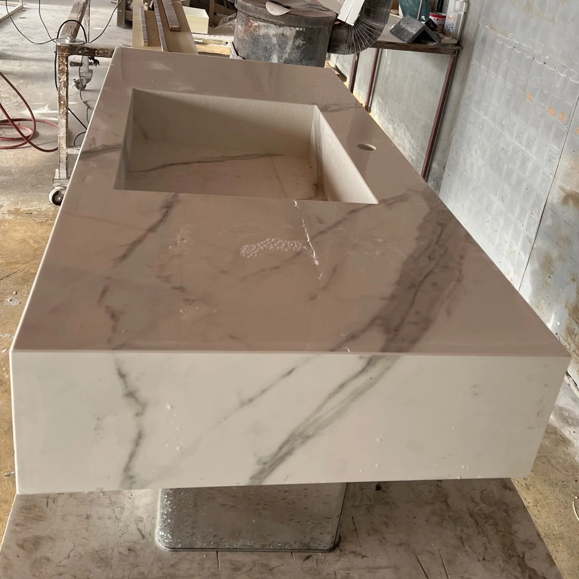 HANDCRAFTED EXTRA STATUARIO HIGH ENGINEERED PORCELAIN SINK (ES-059) - Image 3