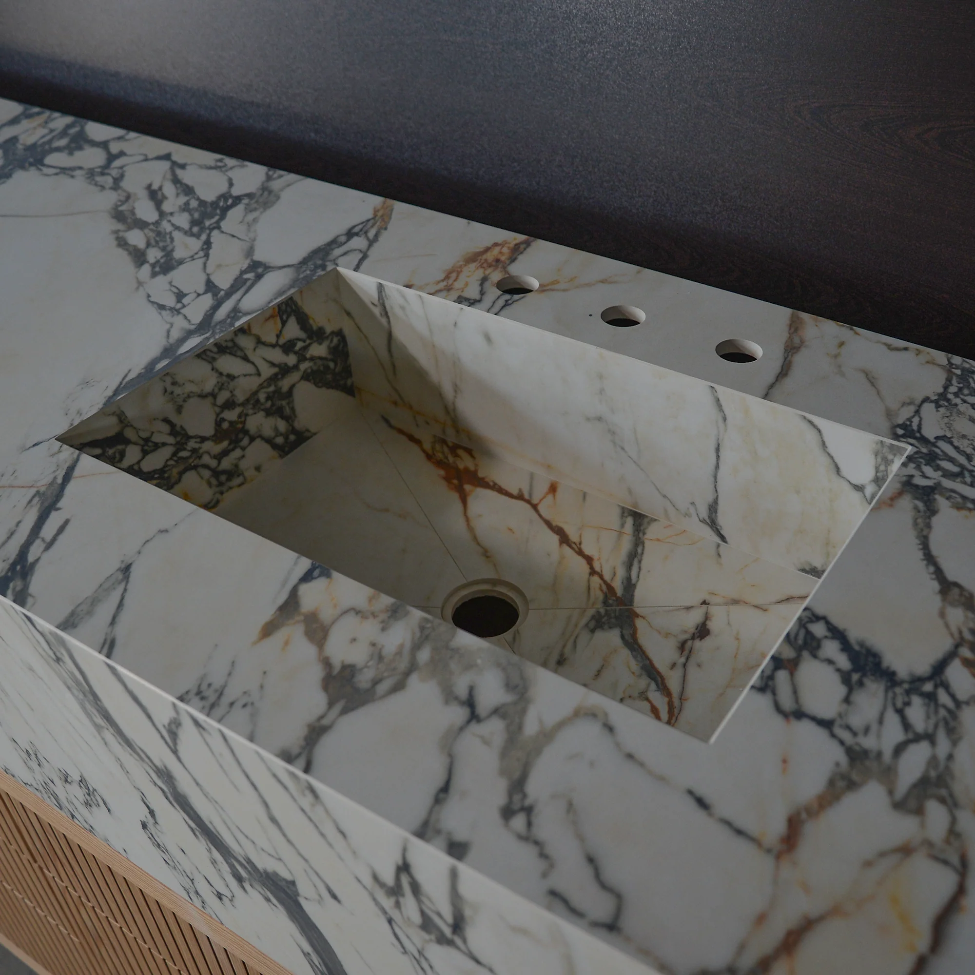 HANDCRAFTED MATERIA - CORCHIA GOLD PORCELAIN DOUBLE SINK (ES-133) - Image 7