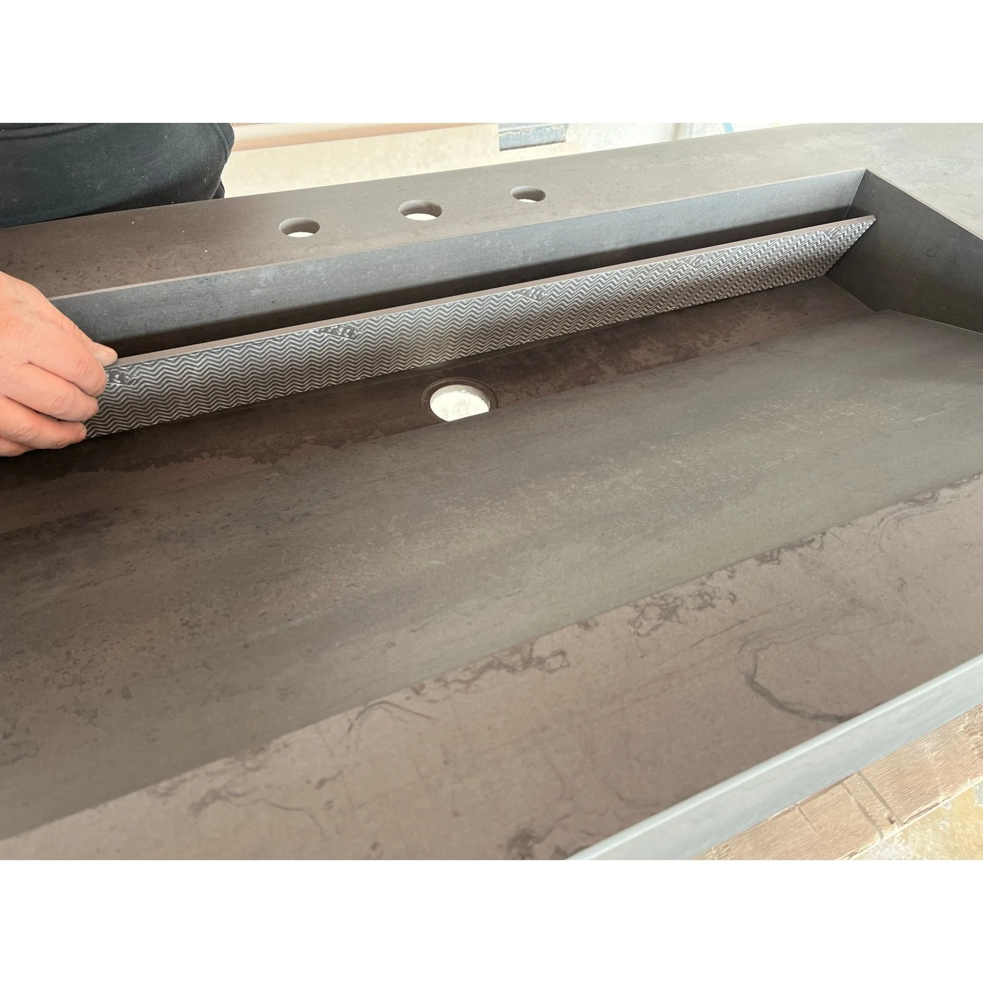 HANDCRAFTED METAL DARK ENGINEERED PORCELAIN SINK (ES-070) - Image 3
