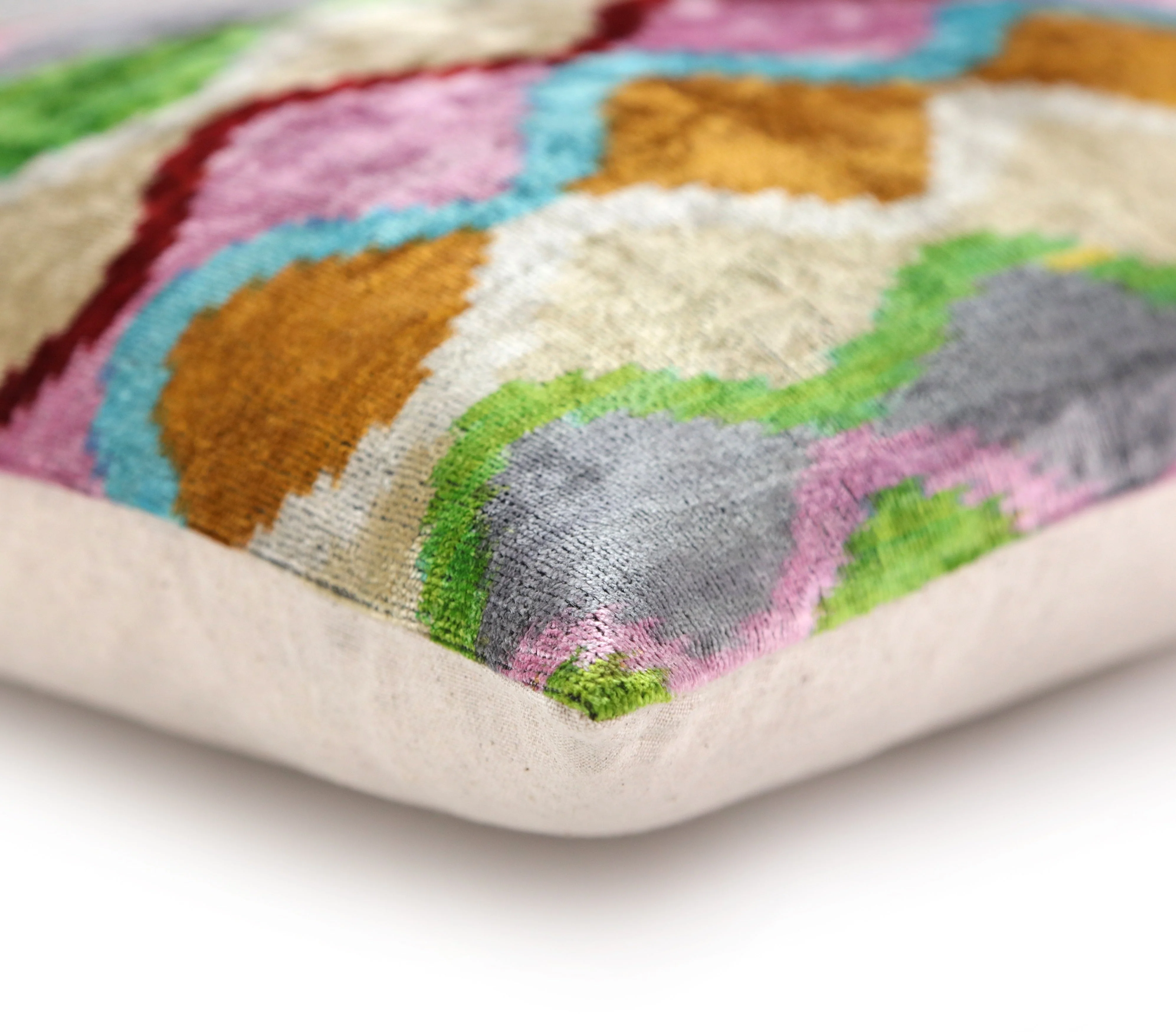 Handmade 16x16 Velvet Pillow – Multicolor Zigzag Ikat Pattern - Image 8