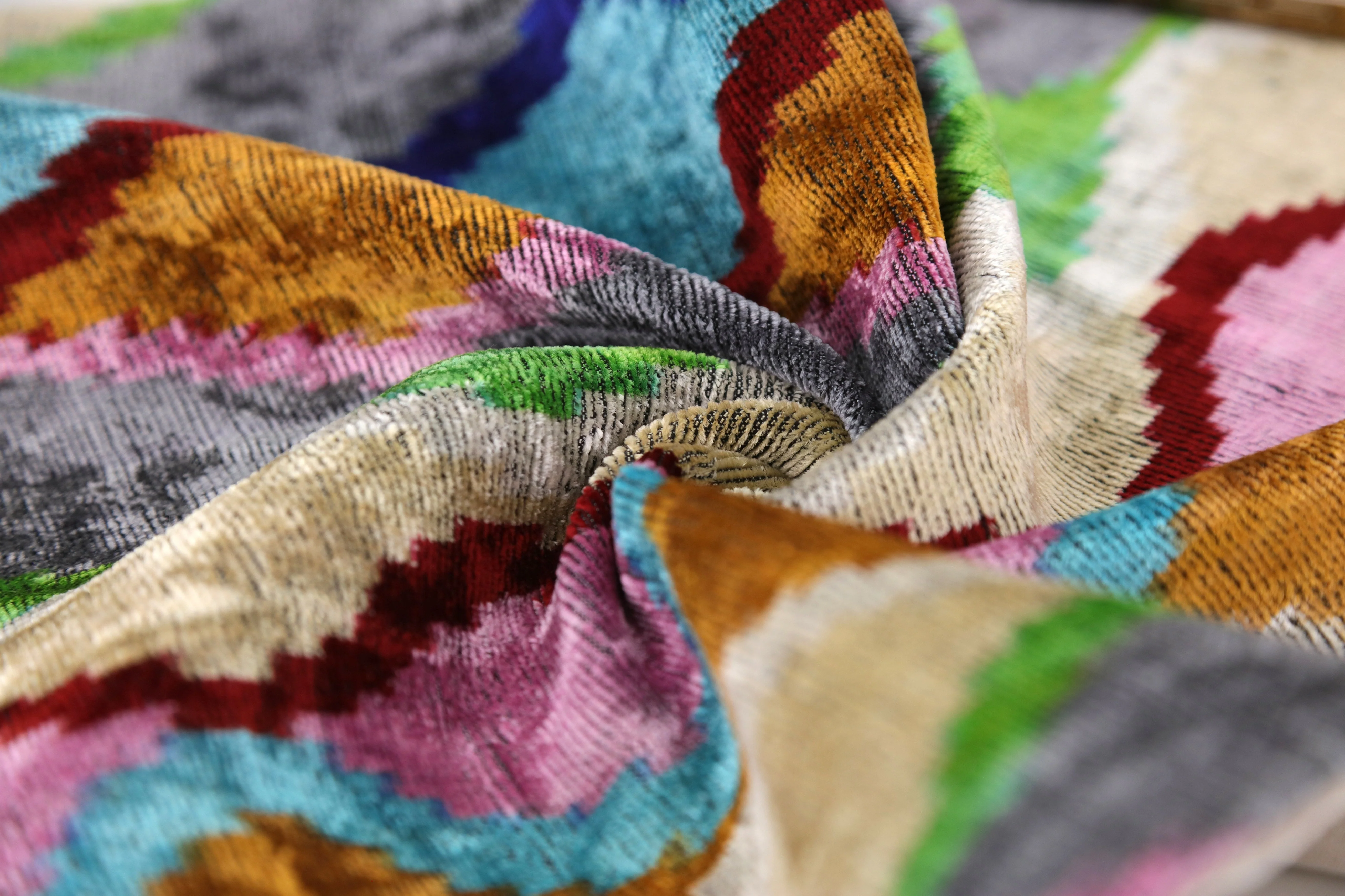 Handmade 16x16 Velvet Pillow – Multicolor Zigzag Ikat Pattern - Image 9
