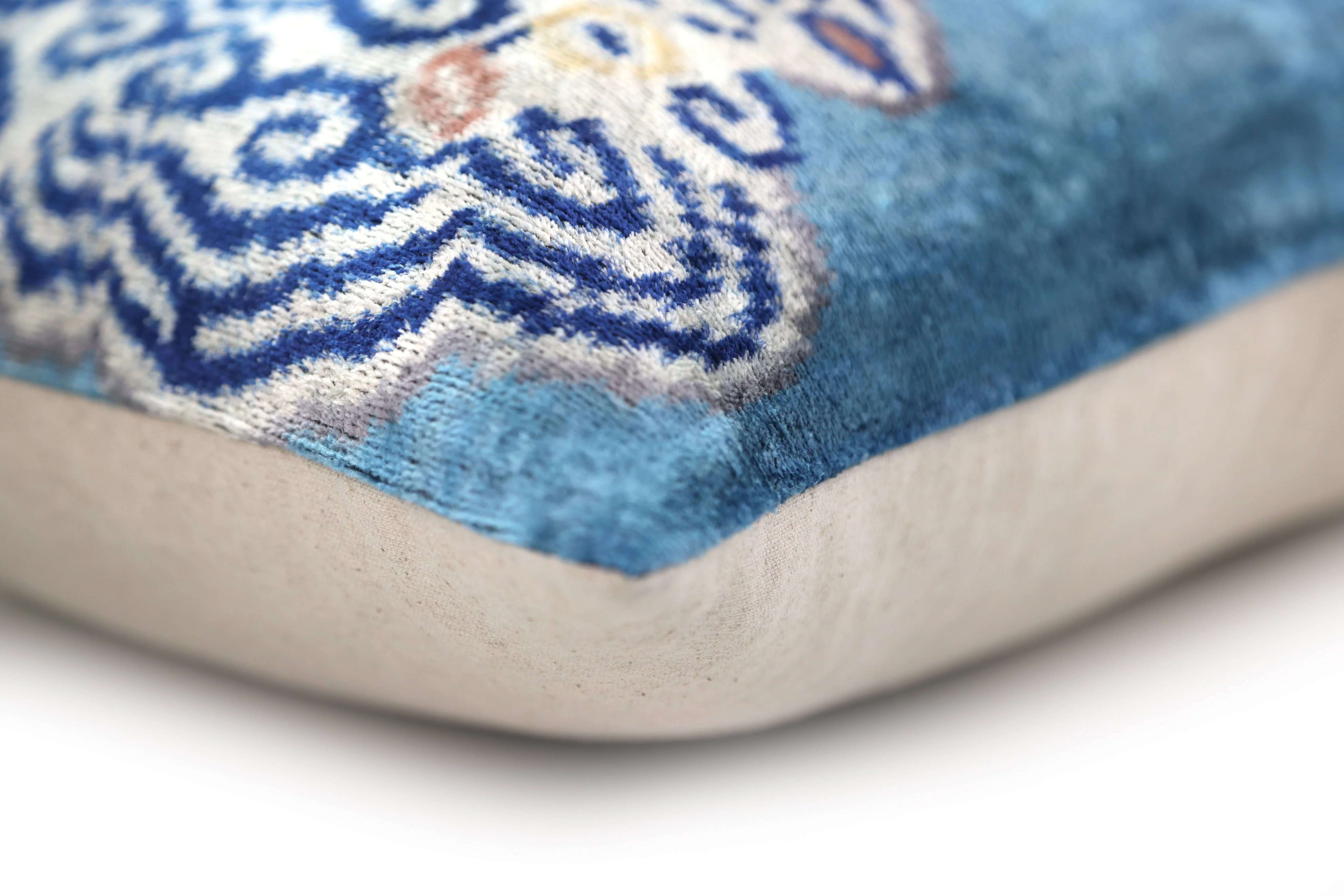 Handmade Blue Velvet Tiger Pillow – 16x24" Silk Accent Cushion - Image 8