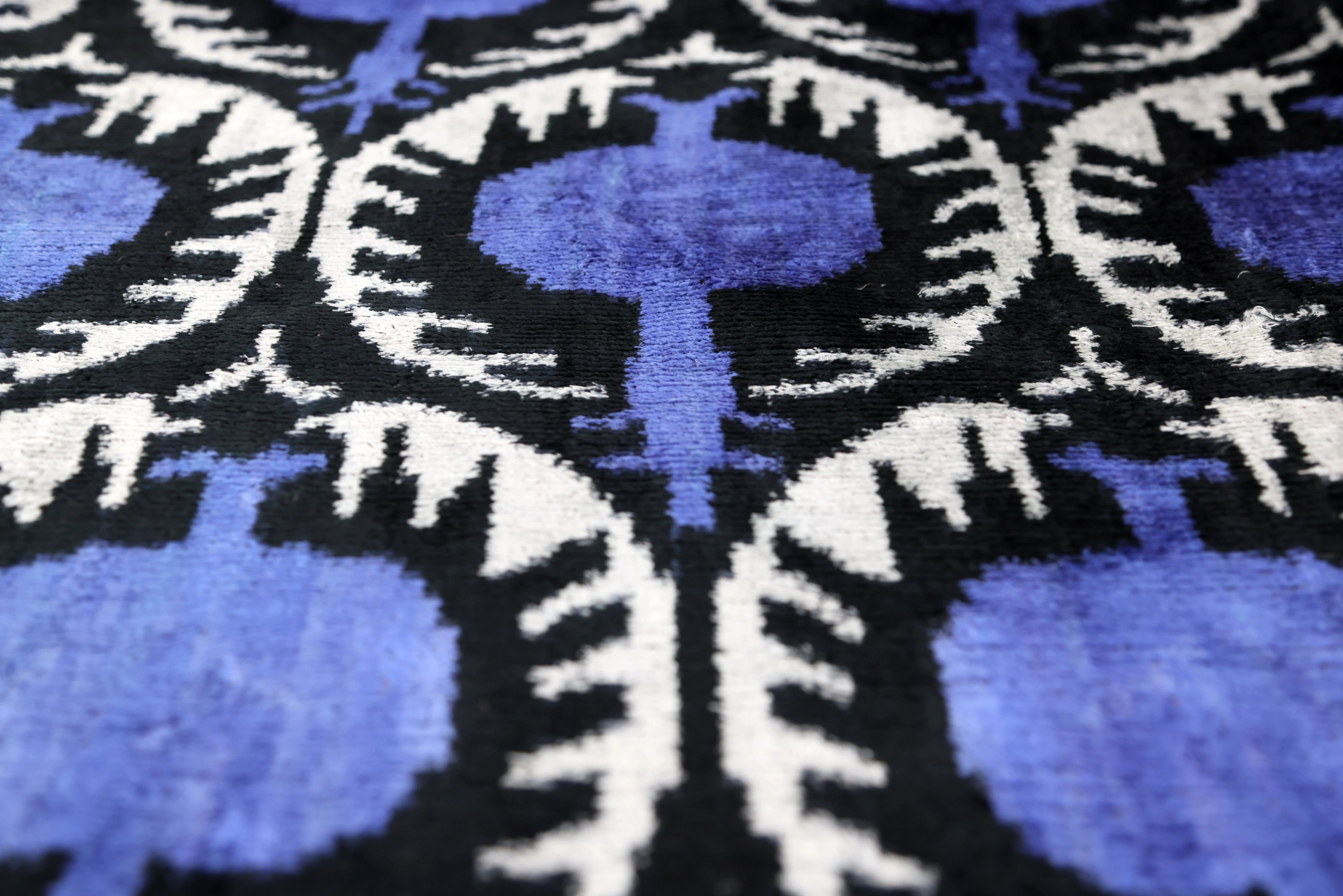 Handmade Ikat Velvet Pillow – 20x20" Blue & Black Silk Cushion - Image 4