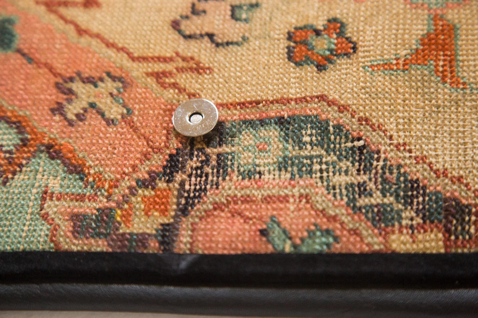 Handmade Rug Fragment Clutch - Image 4