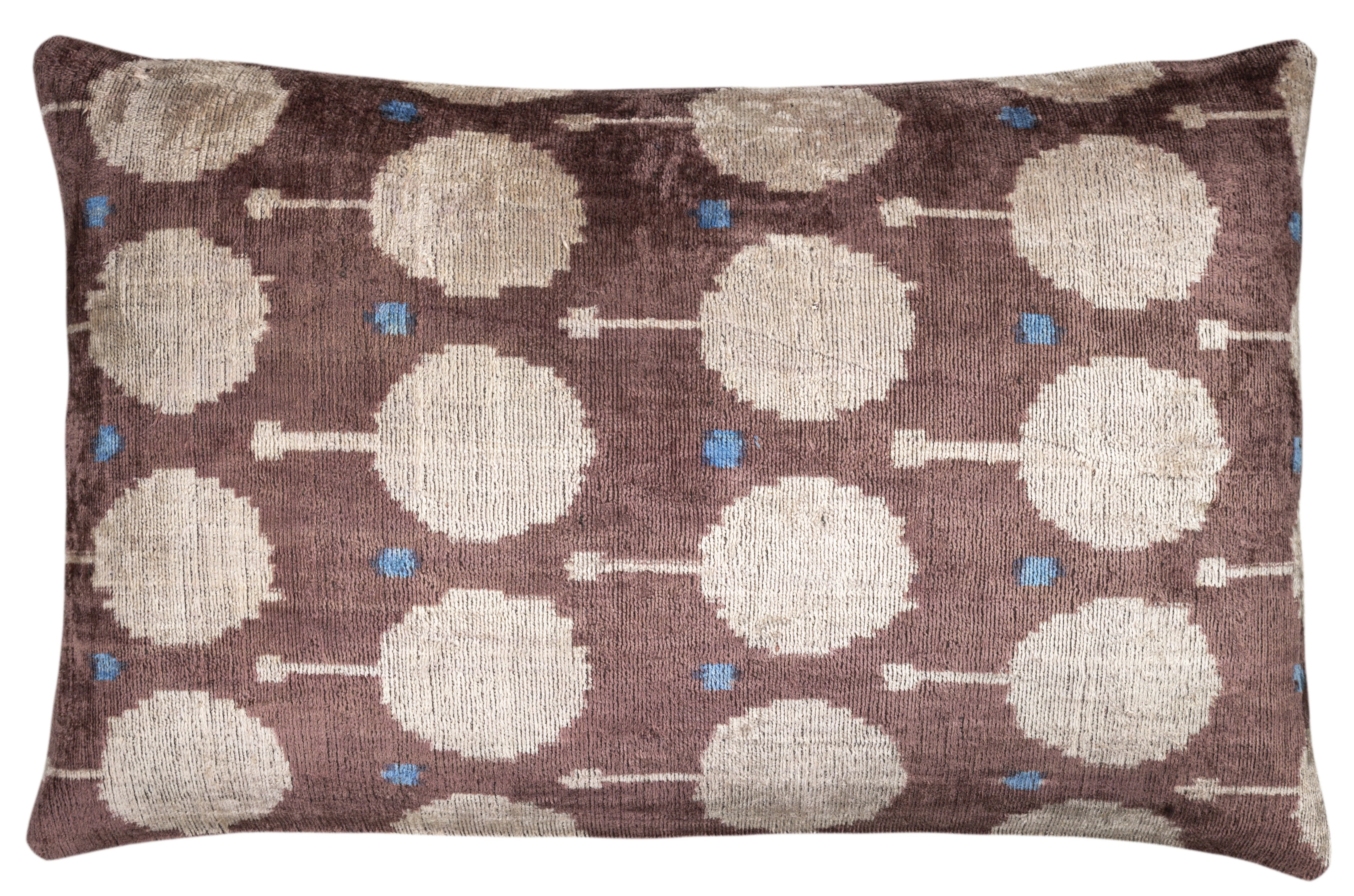 Handmade Velvet Pillow and insert – Mauve & Ivory Medallion, 16x24"