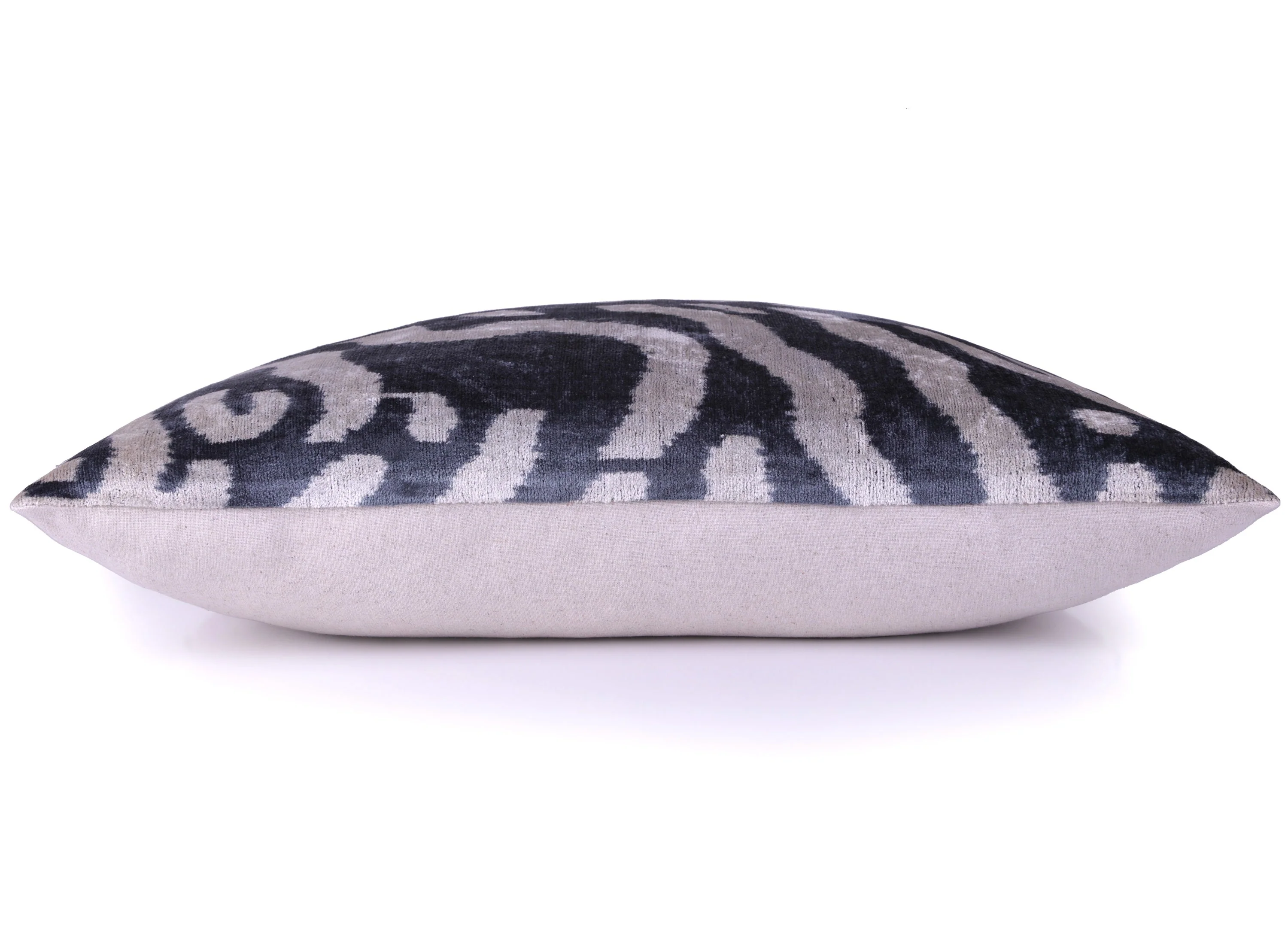 Handmade Velvet Pillow with insert – Blue-Gray Abstract Ikat, 16x24" - Image 3