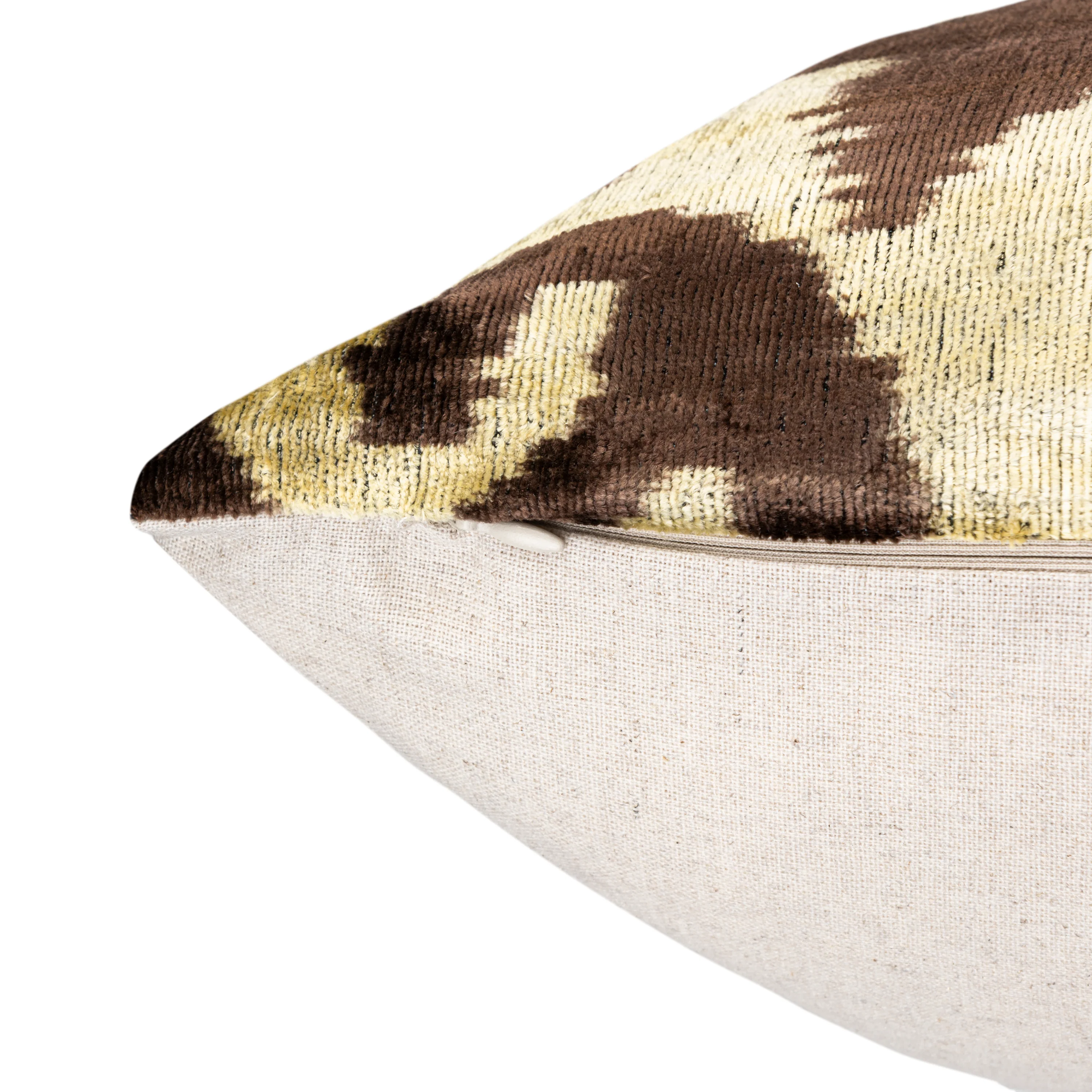 Handmade Velvet Pillow with insert – Olive & Brown Ikat Pattern, 16x24" - Image 5