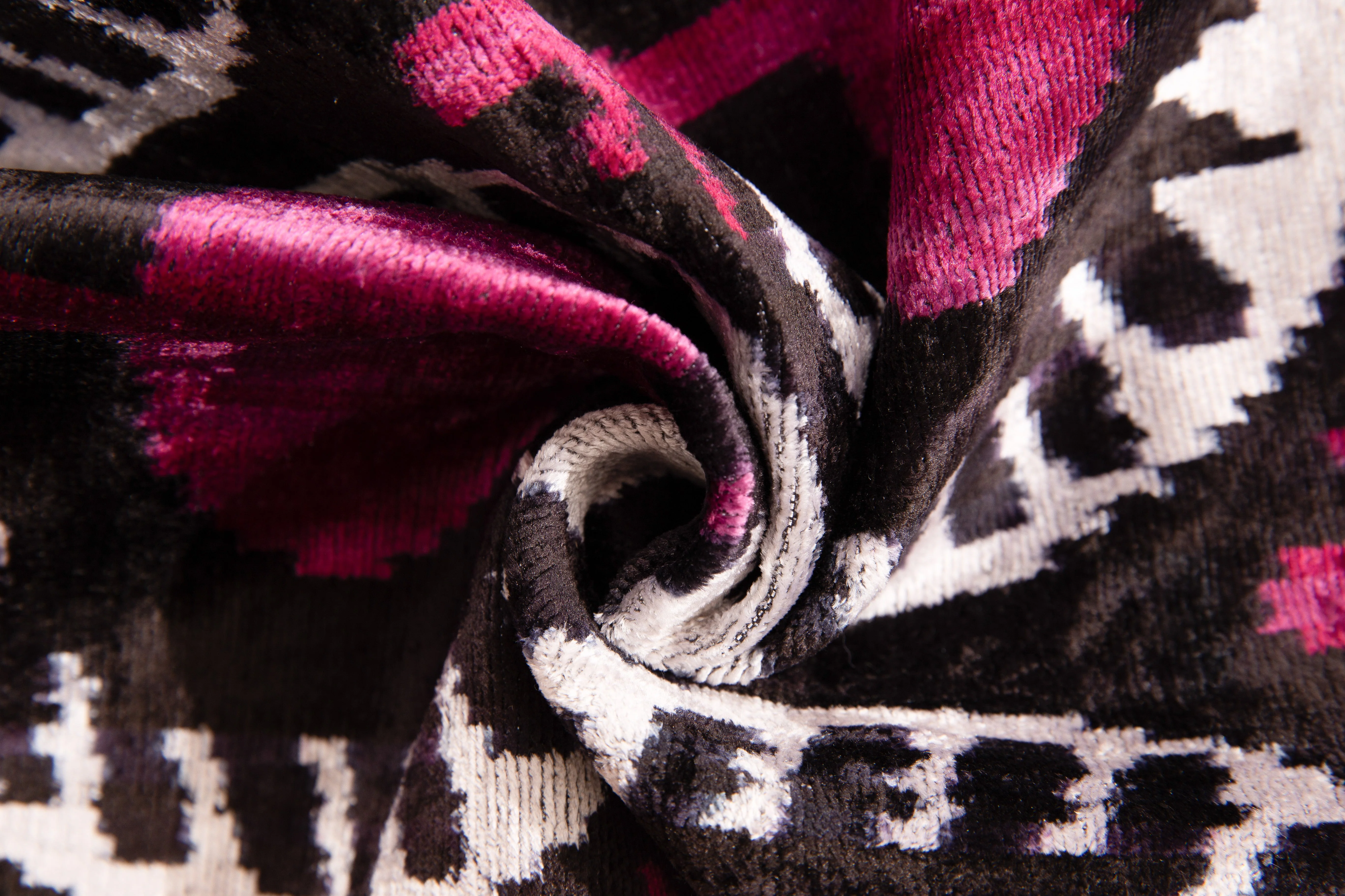 Handmade Velvet Silk Throw Pillow - Black and Magenta Ikat Design, 20x20 in - Image 4