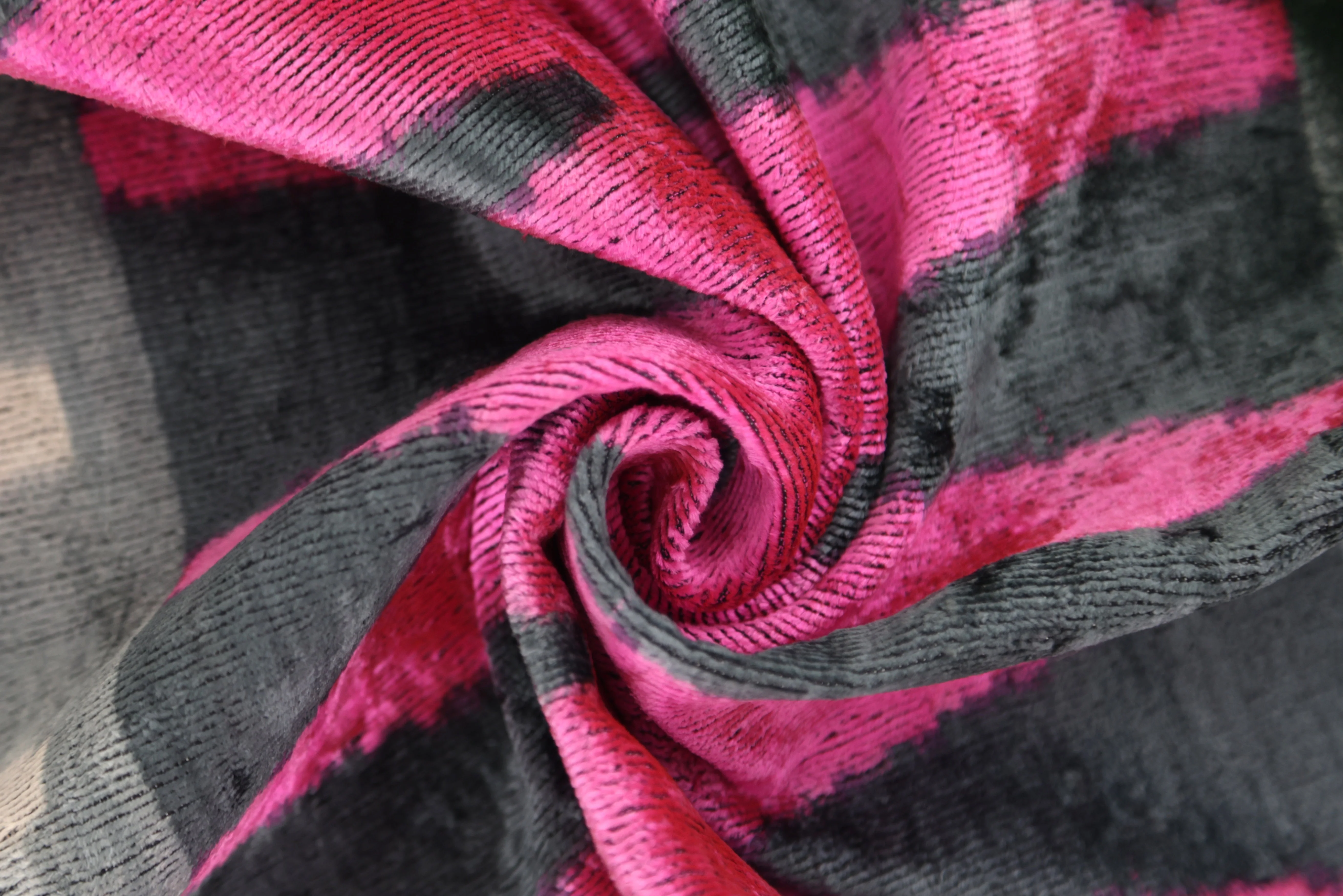 Handmade Velvet Zigzag Pillow – 24x24" Magenta & Gray Silk Cushion - Image 8