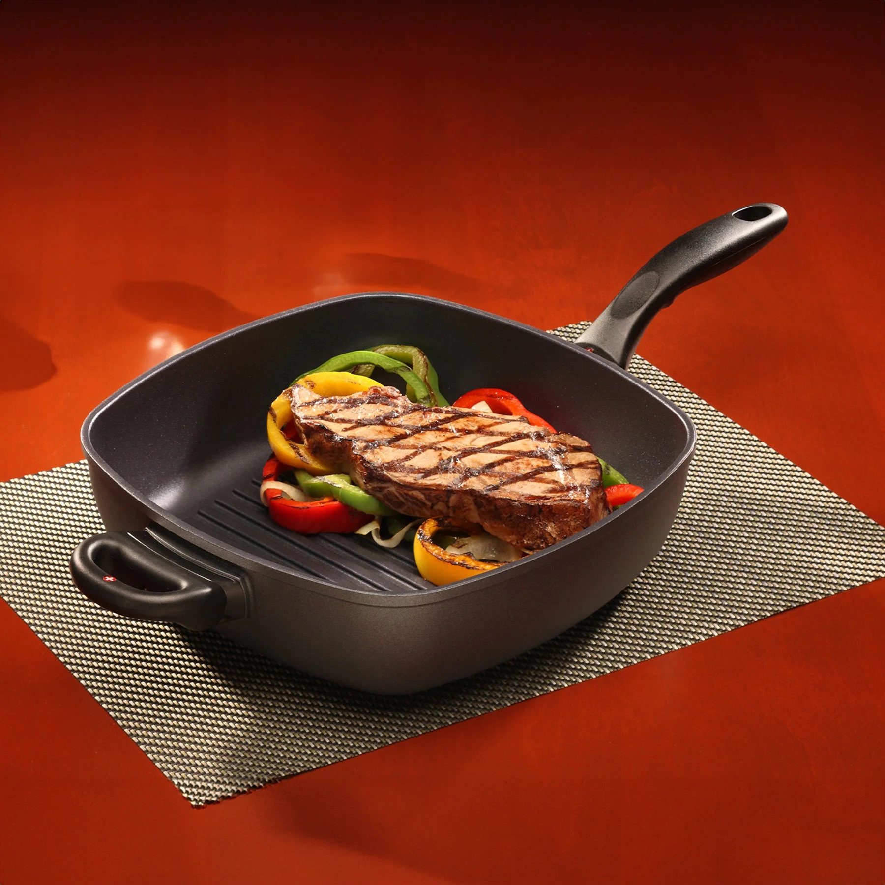 HD Nonstick 11" x 11" Deep Square Grill Pan - Image 2