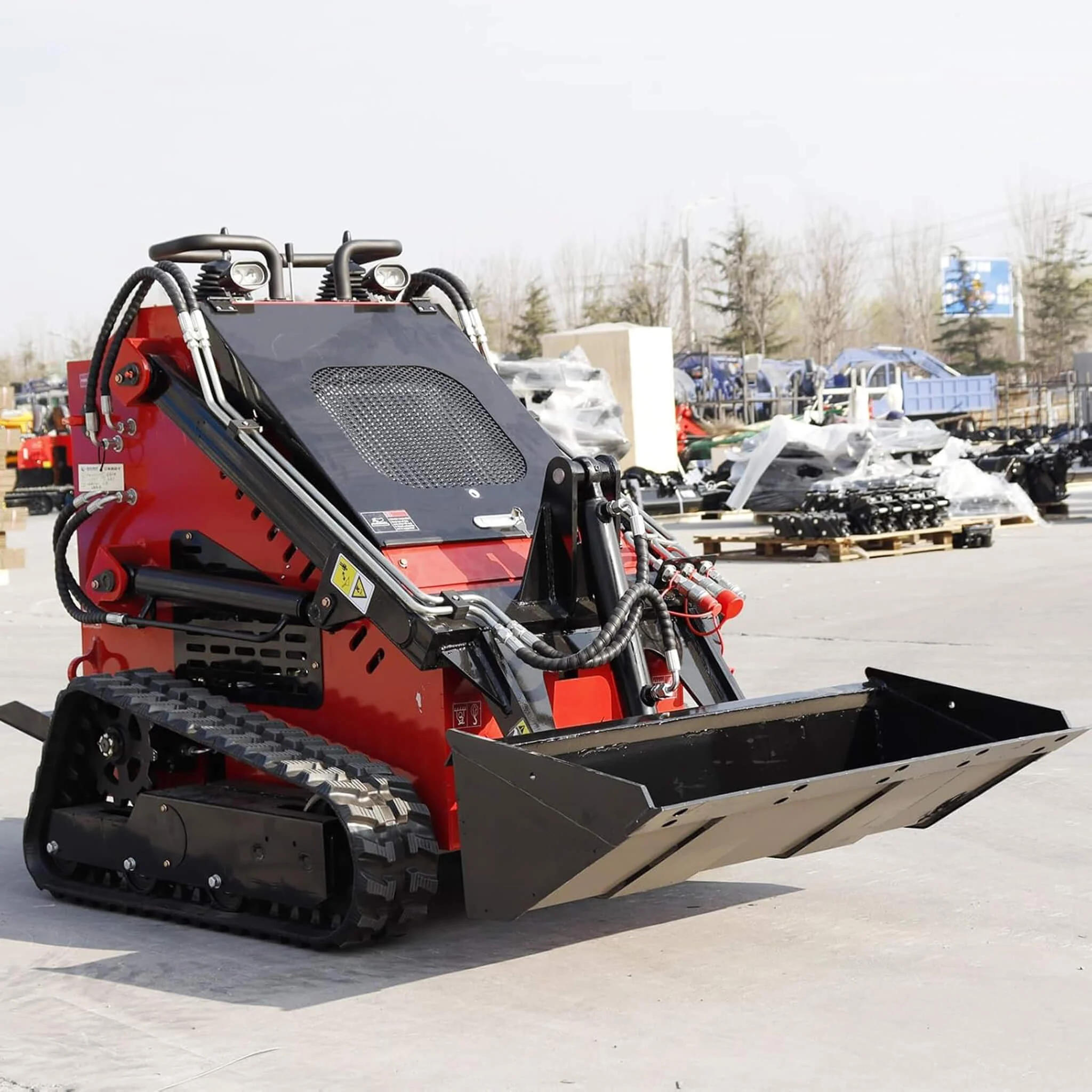 Heavy-Duty 13.5HP Mini Crawler Skid Steer Loader With Bucket (SAK39052) - Image 7