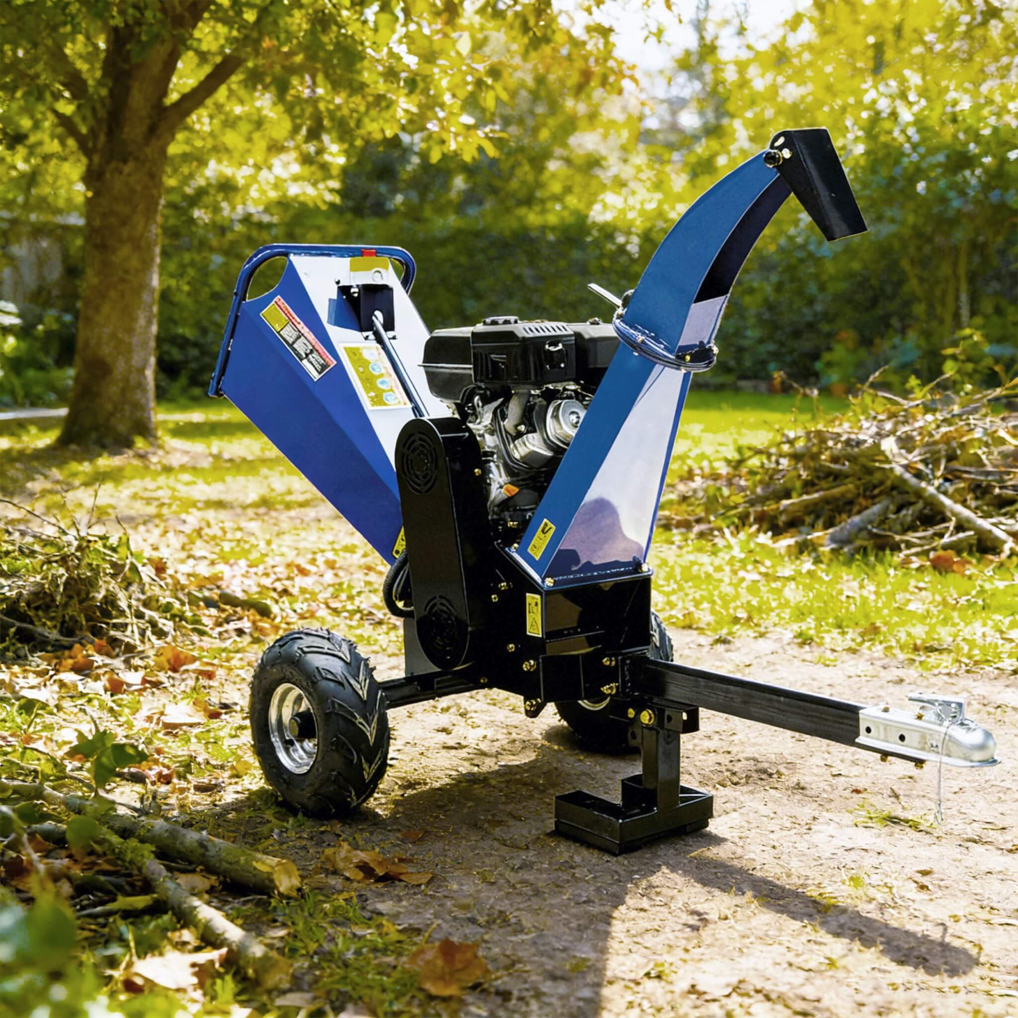 Heavy-Duty 5-Inch 15HP 420CC Gas Wood Chipper Shredder With Electric Start And Tow Hitch (SAK48652) - Image 3